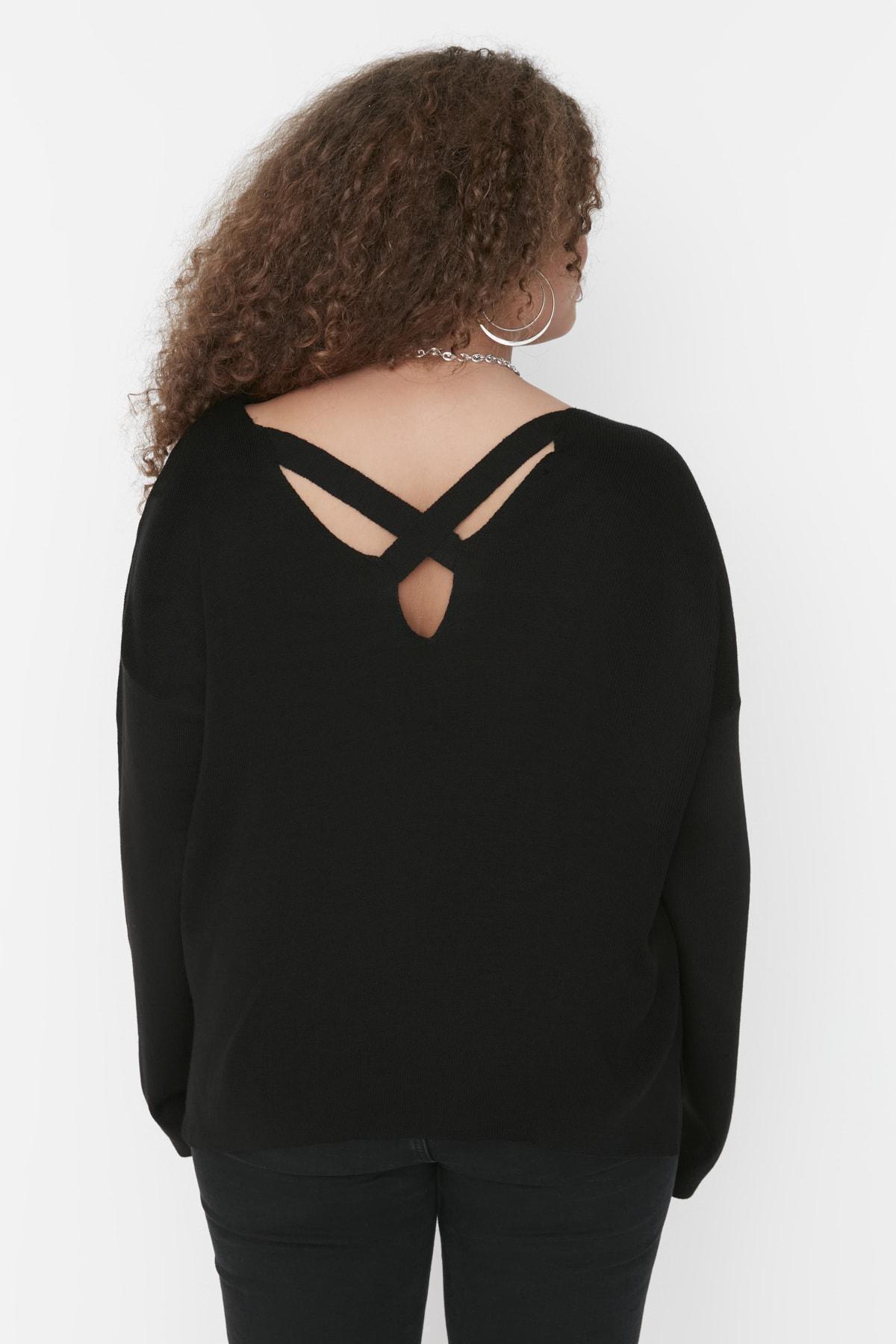 Black Cut-Out Plus Size Sweater, , large image number 3