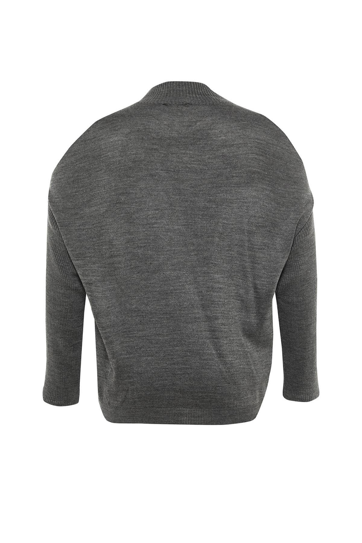 Gray Relaxed Plus Size Sweater, , large image number 6