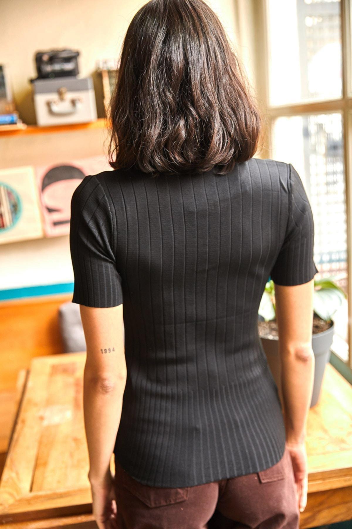 Black Basic Fitted Top, BLACK, large image number 1