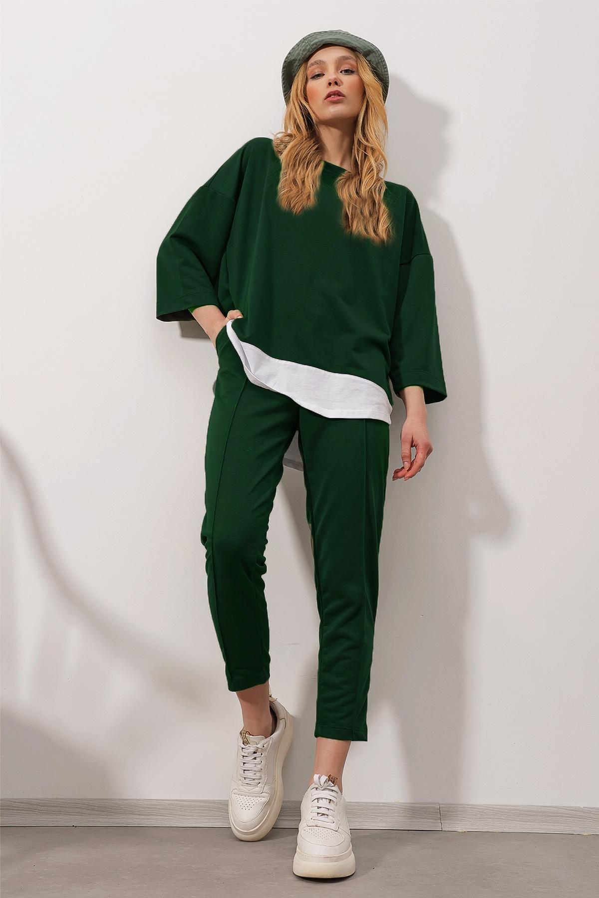 Green Crew Neck Blouse, Emerald, large image number 0