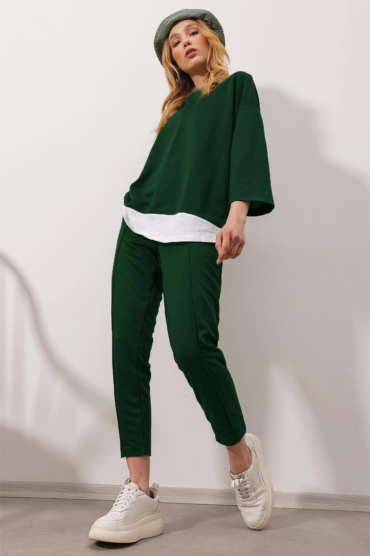 Green Crew Neck Blouse, Emerald, large image number 1