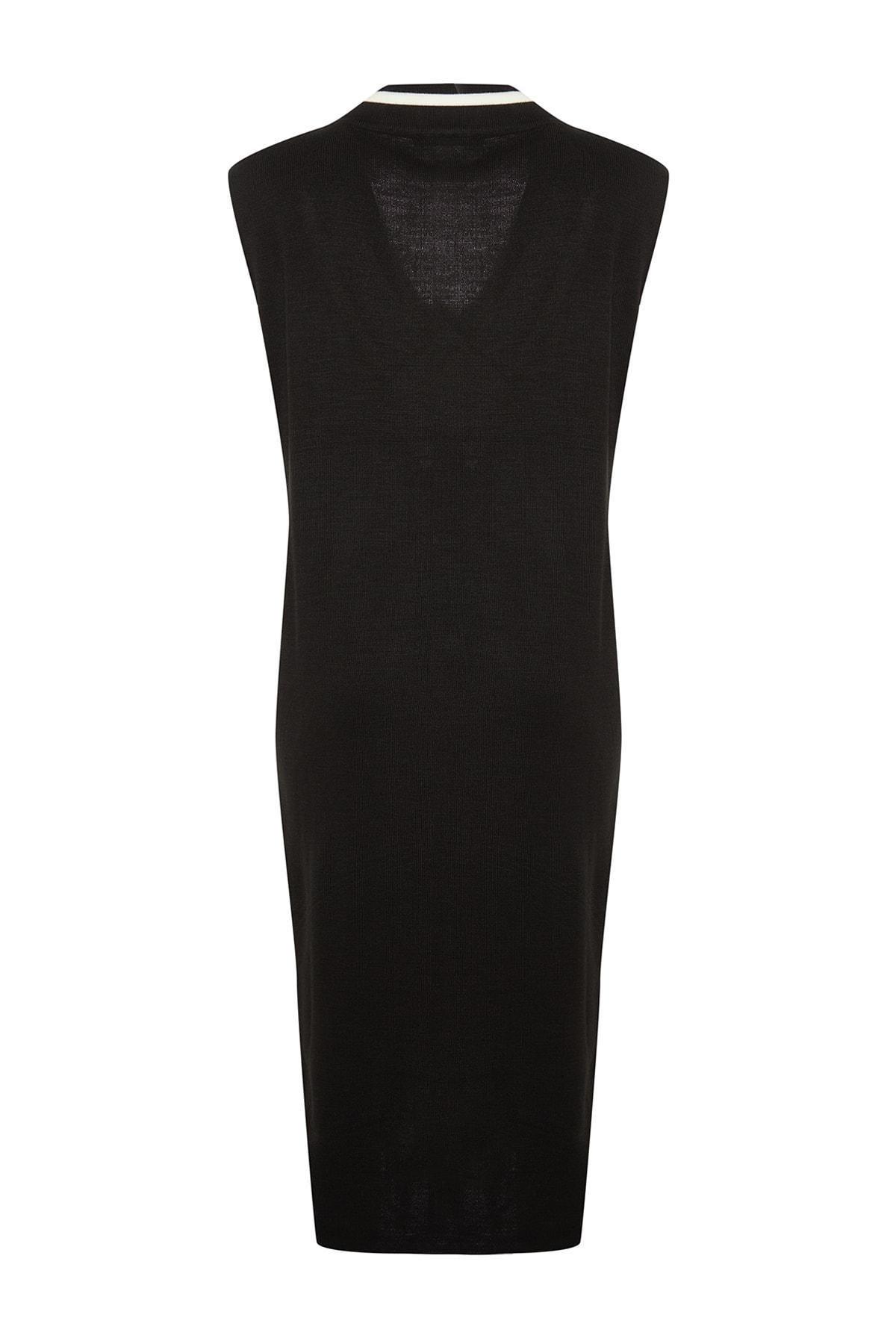 Black V- Neck Shift Dress, Black, large image number 6