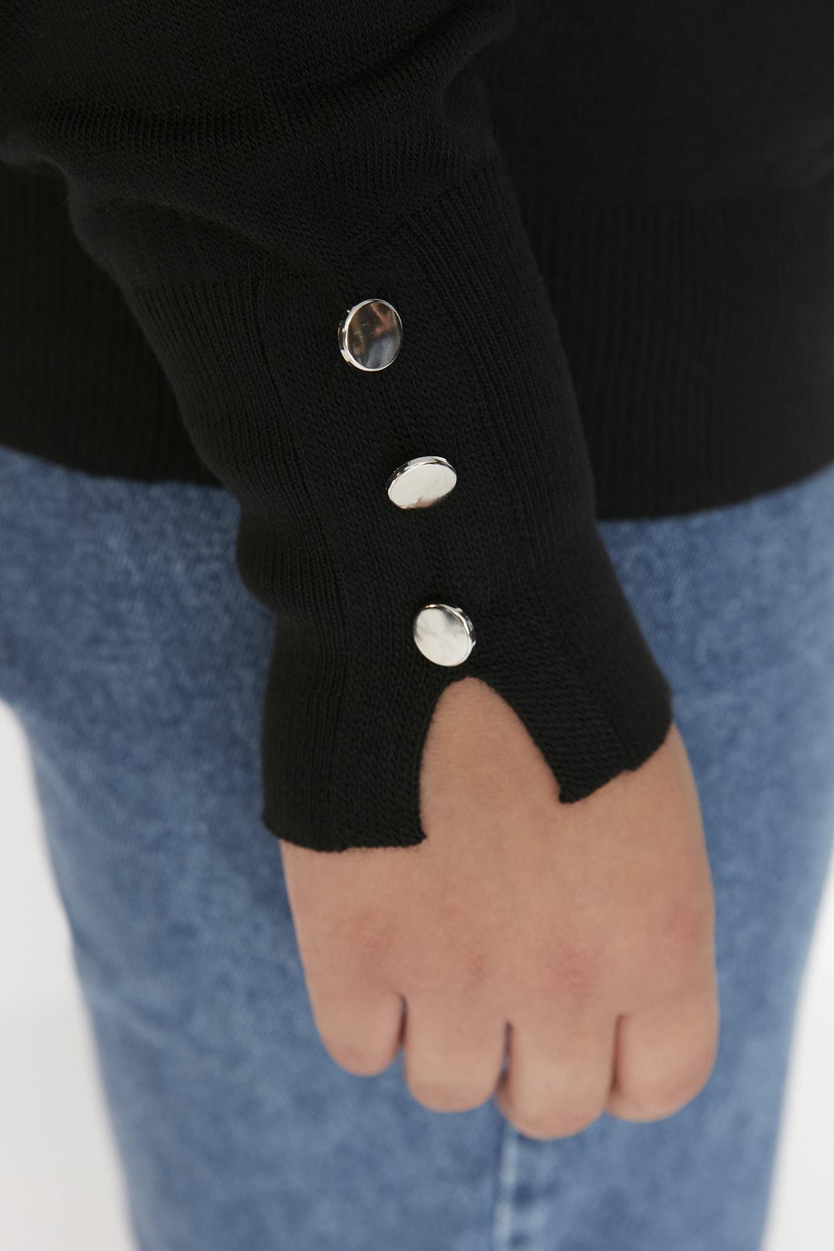 Black V-Neck Plus Size Sweater, , large image number 3