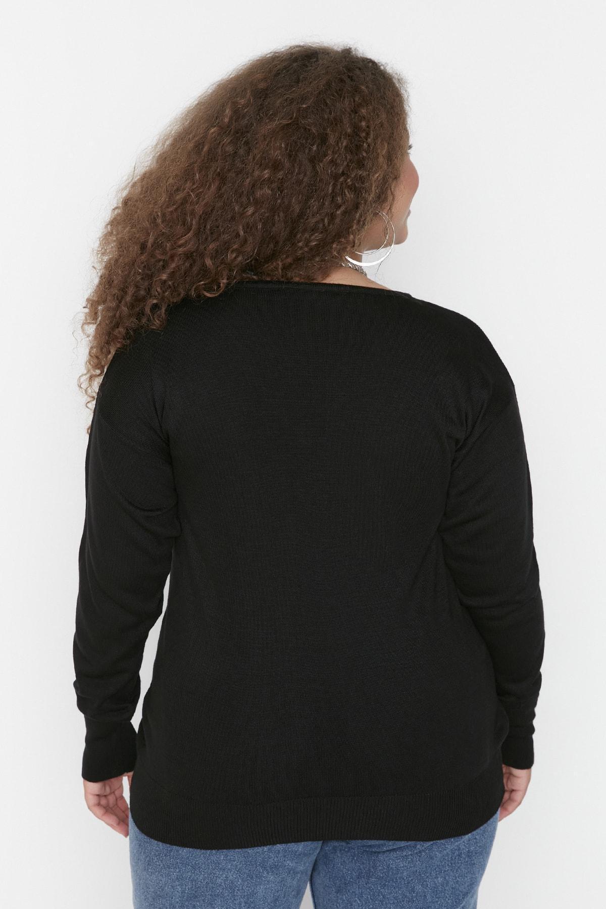 Trendyol - Black V Neck Plus Size Sweater