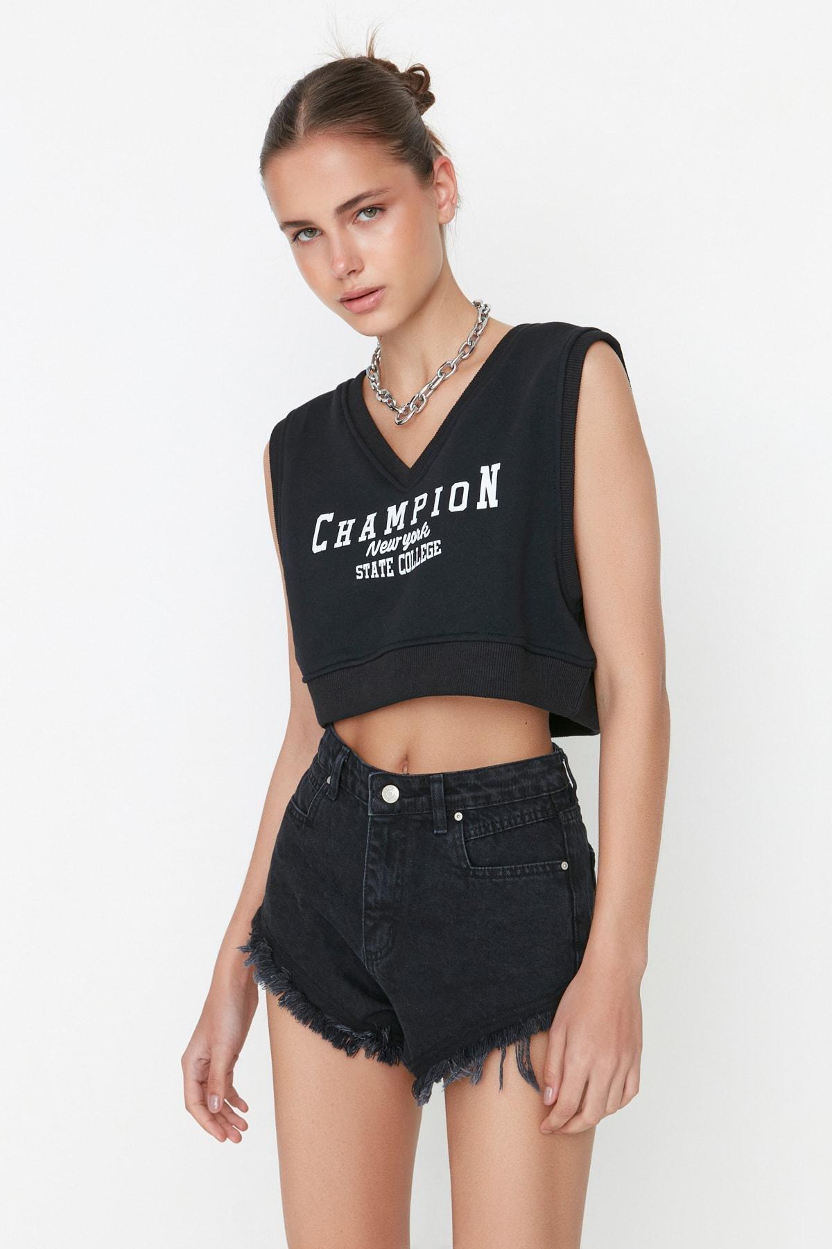 Black Mid Waist Shorts, , large image number 2