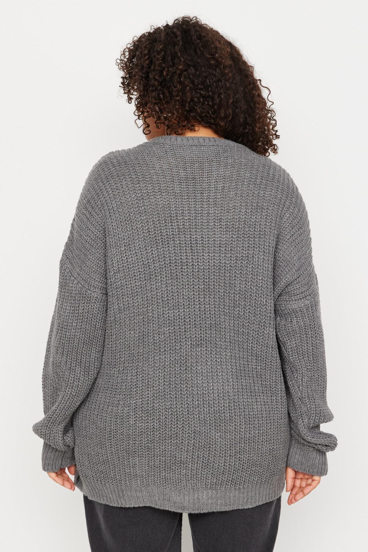 Grey Relaxed Plus Size Sweater, , large image number 4