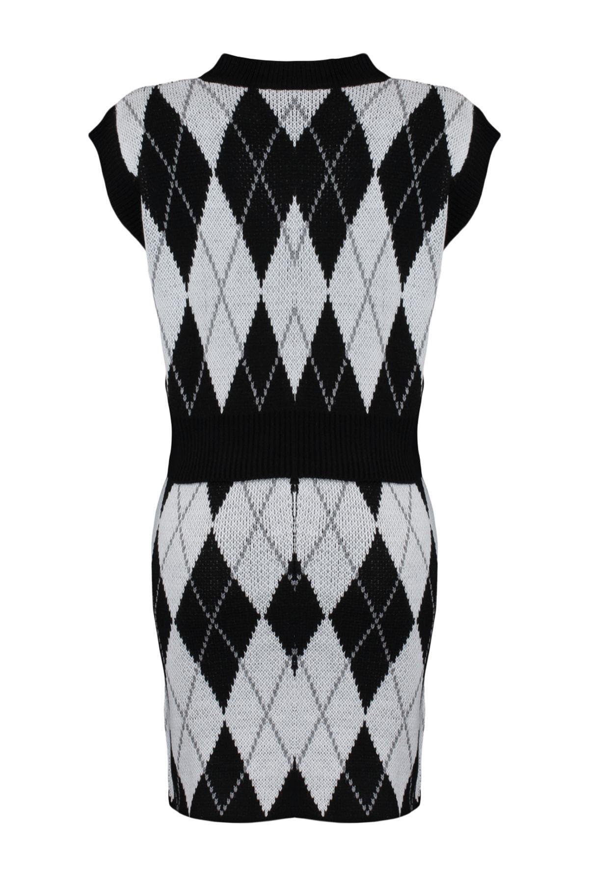 Black V-Neck Co-Ord Set, , large image number 7