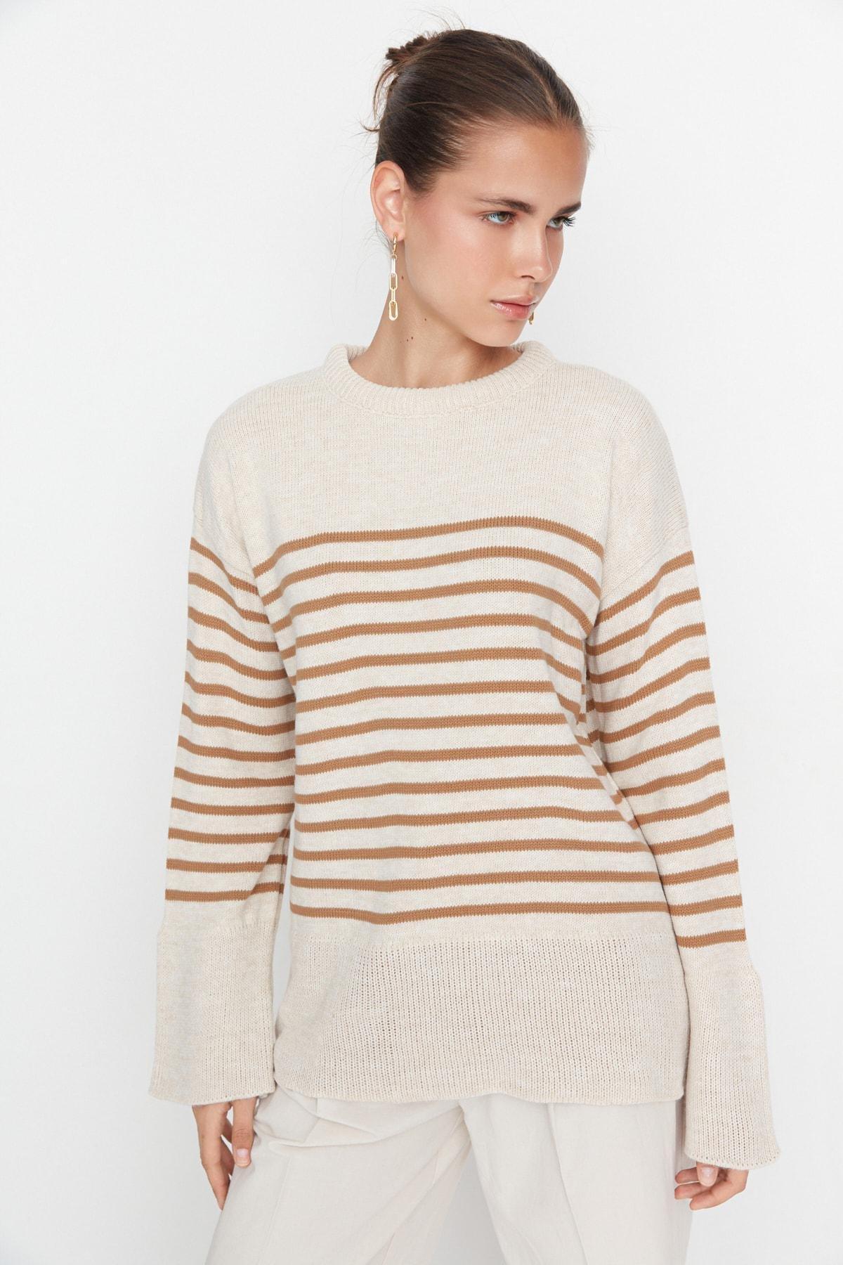 Trendyol - Beige Oversize Crew Neck Sweater