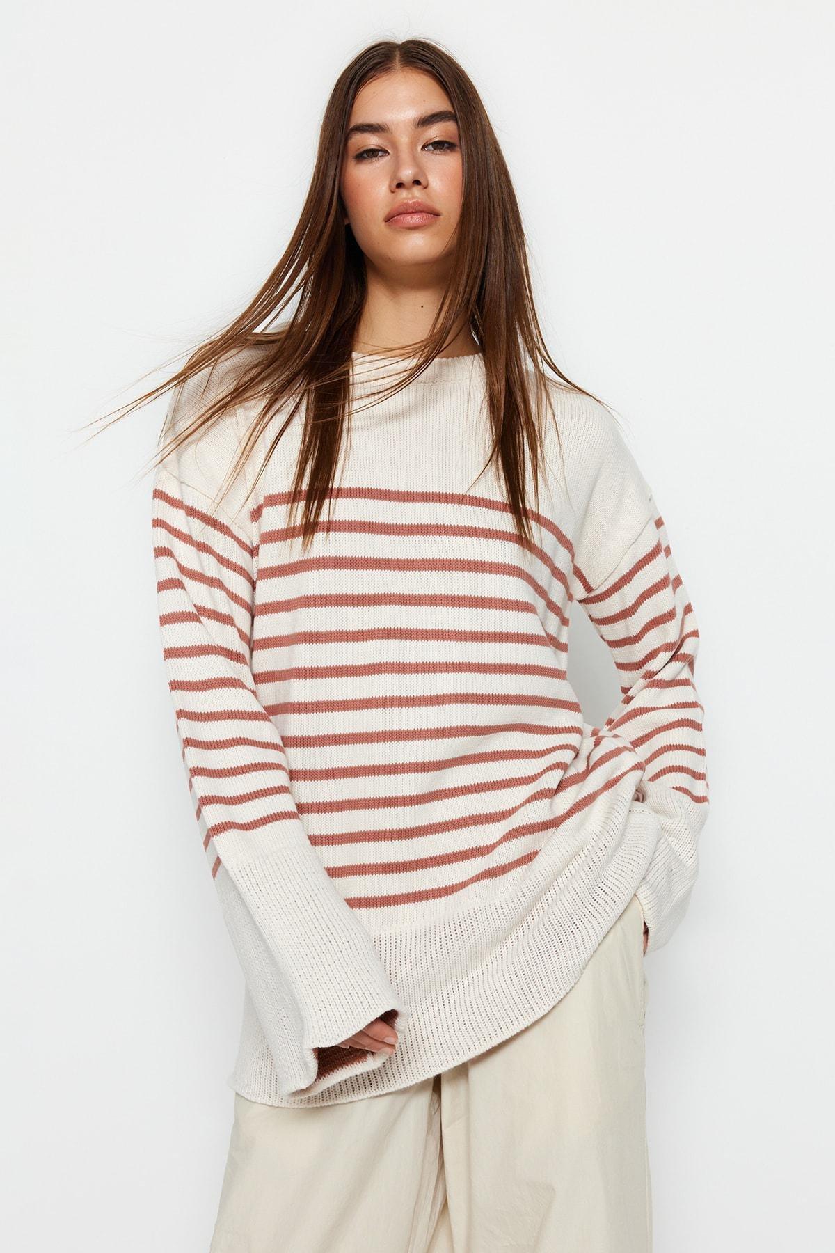 Trendyol - Beige Oversize Crew Neck Sweater