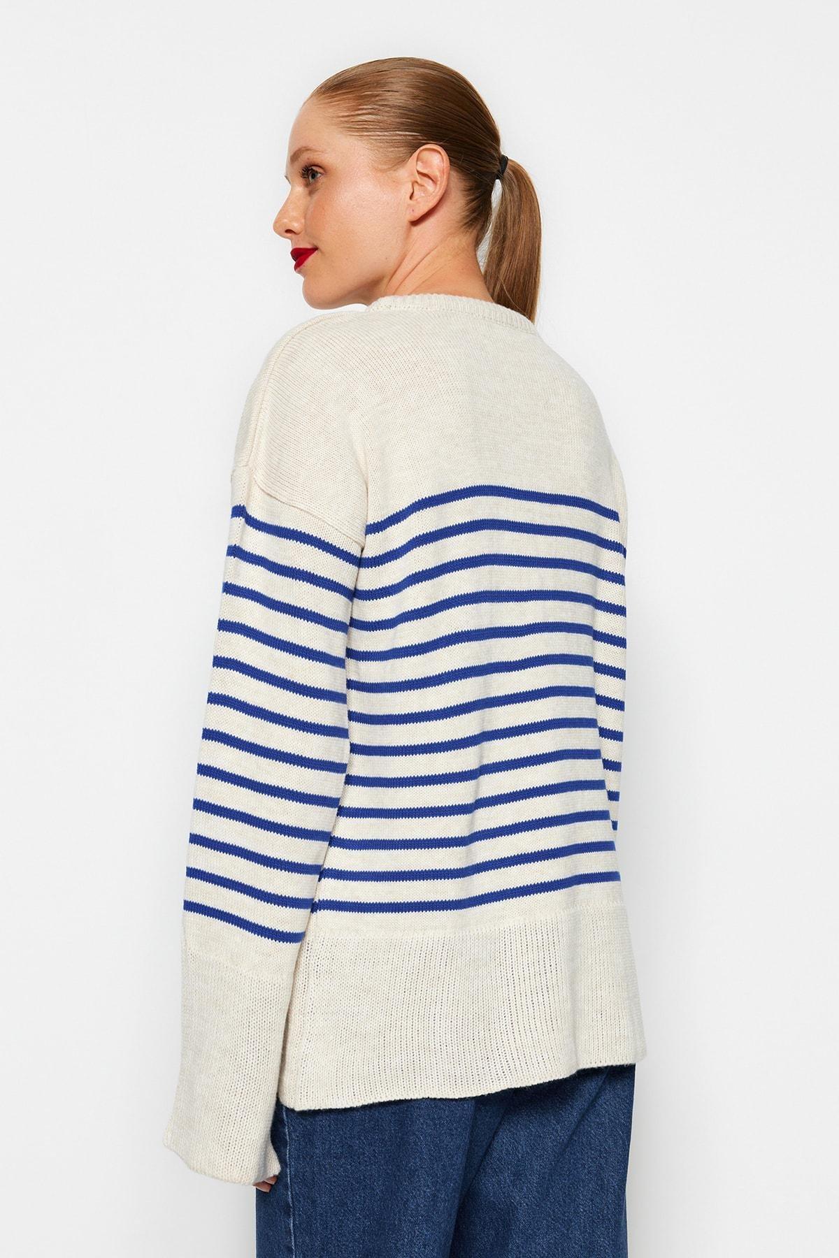 Trendyol - Beige Oversize Crew Neck Sweater
