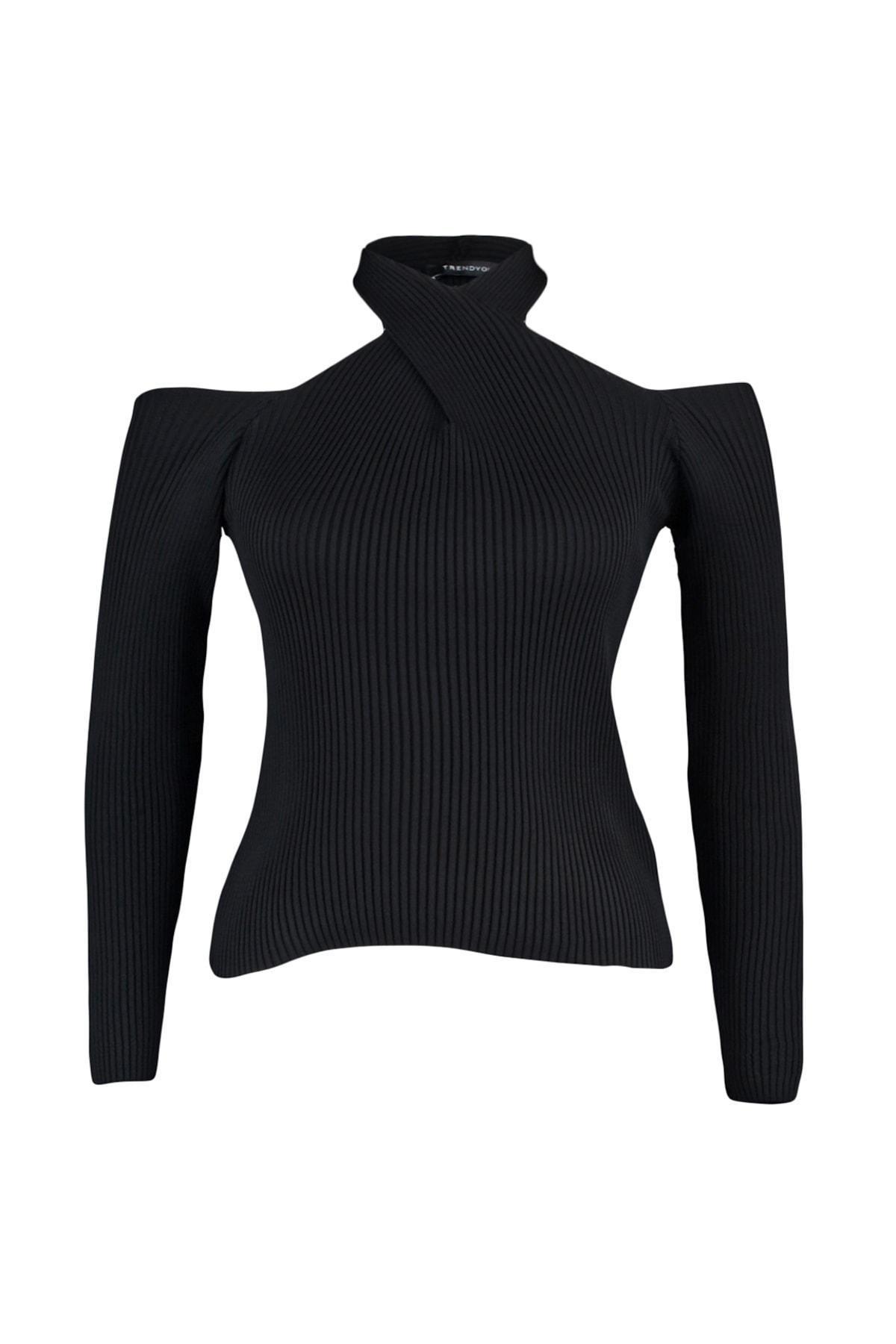 Black Fitted Plus Size Sweater, , large image number 7