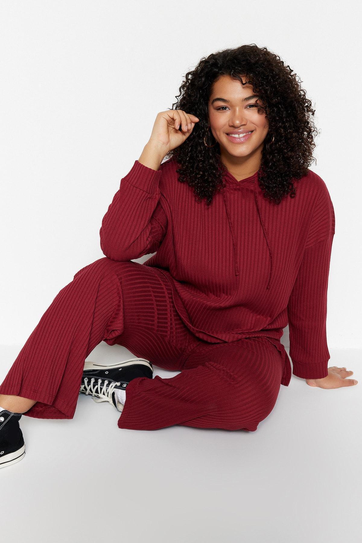 Trendyol - Burgundy Knitted Plus Size Co-Ord Sets