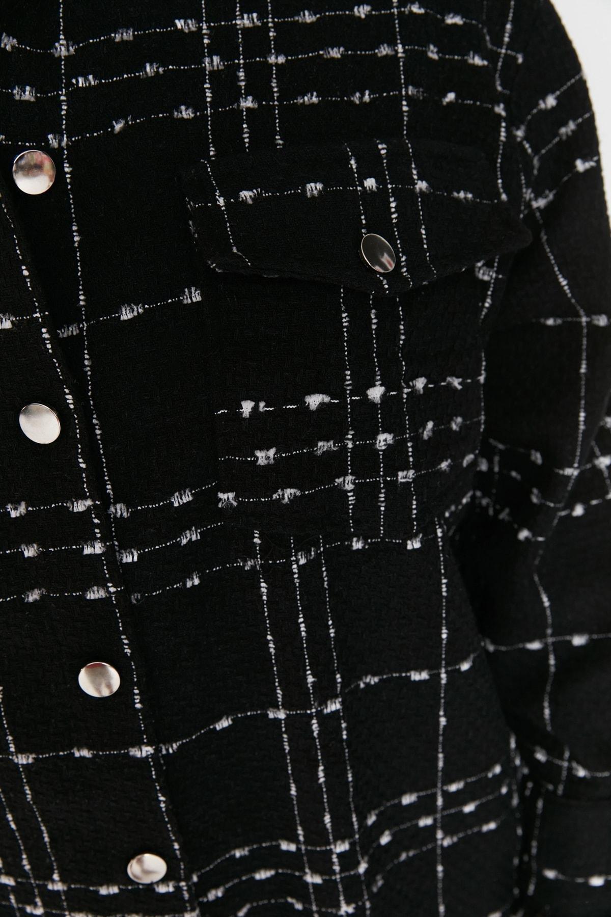 Black Plaid Plus Size Shirt, , large image number 3
