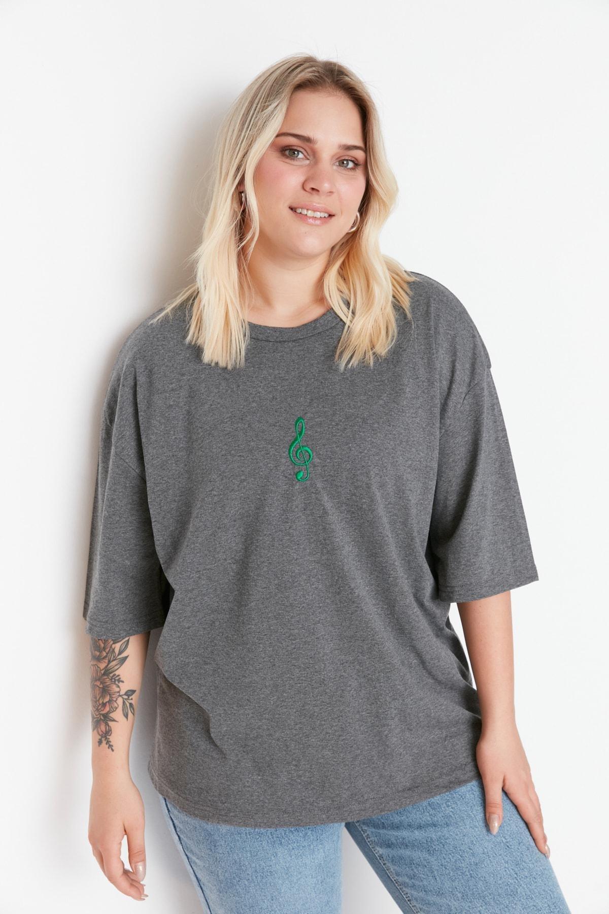 Gray Crew Neck Plus Size Tshirt, , large image number 0