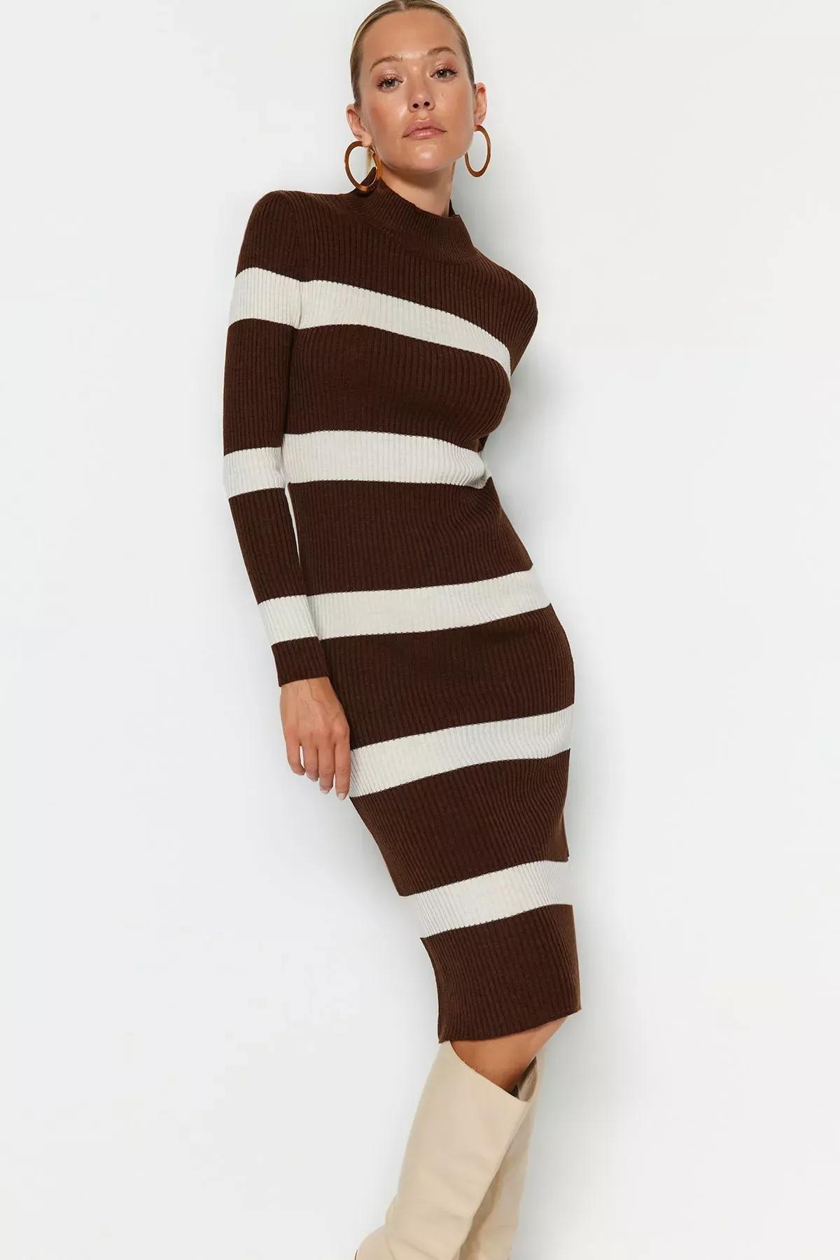 فستان مخطط بقصة ضيقة، بني, Brown, large image number 1