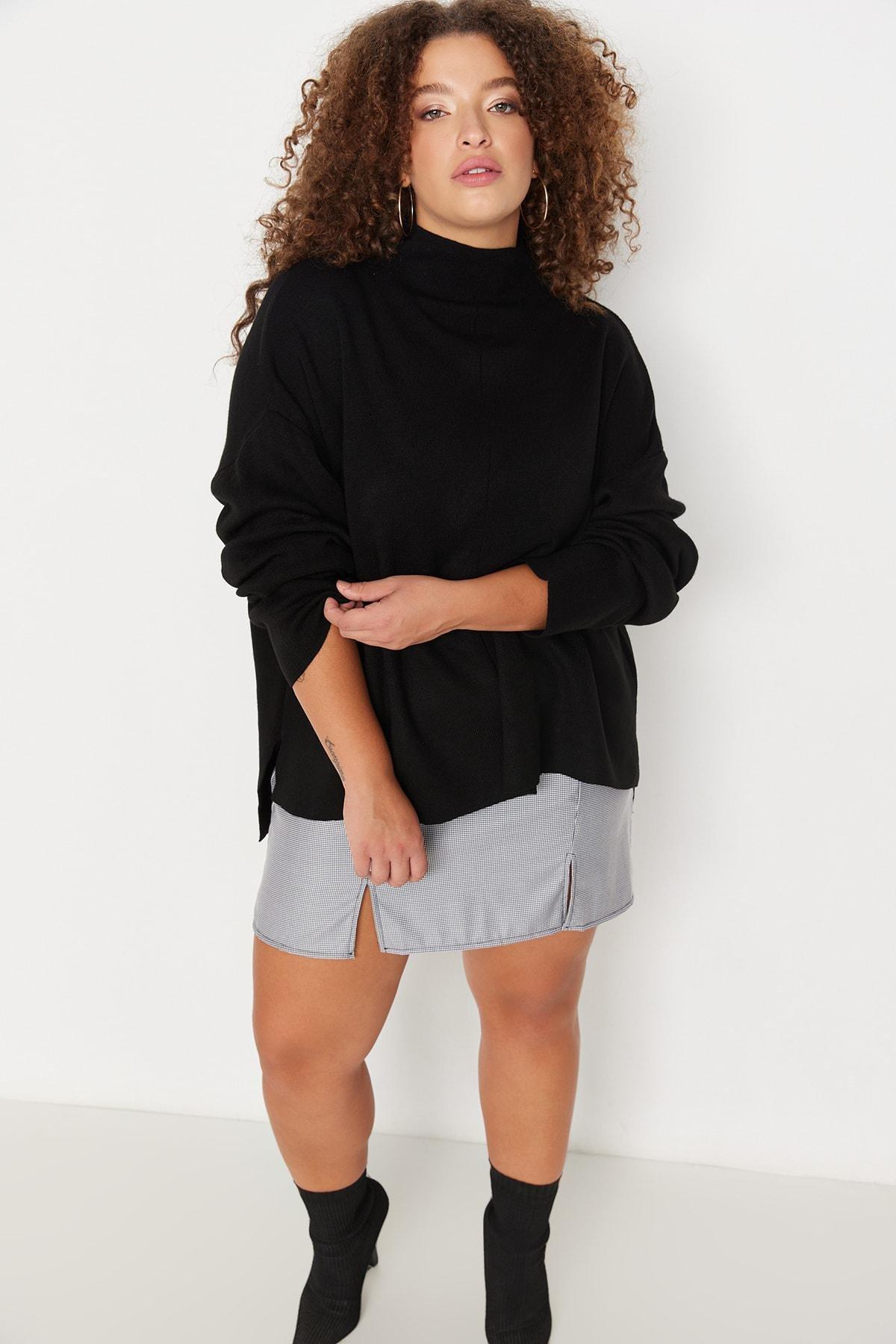 Black Crew Neck Plus Size Sweater, , large image number 2