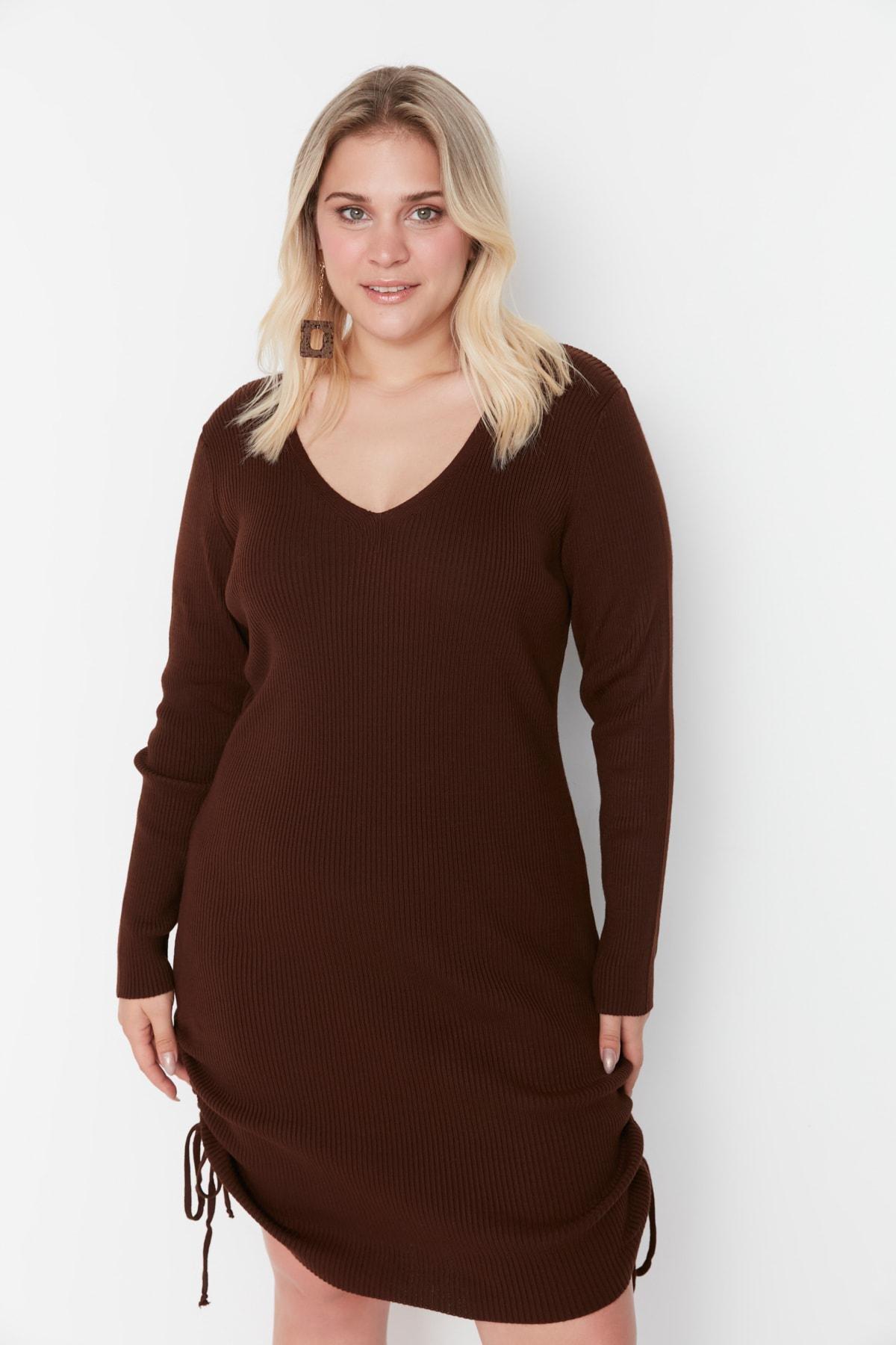 Brown Bodycon Plus Size Dress, Brown, large image number 2