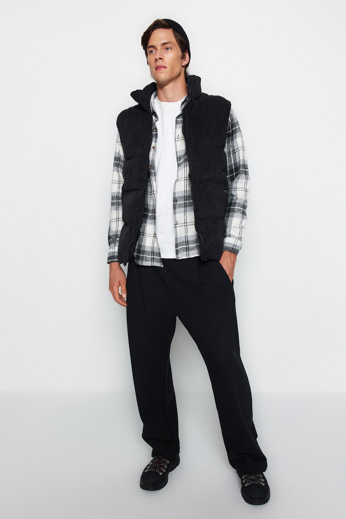Black Stand-Up Collar Vest, , large image number 0