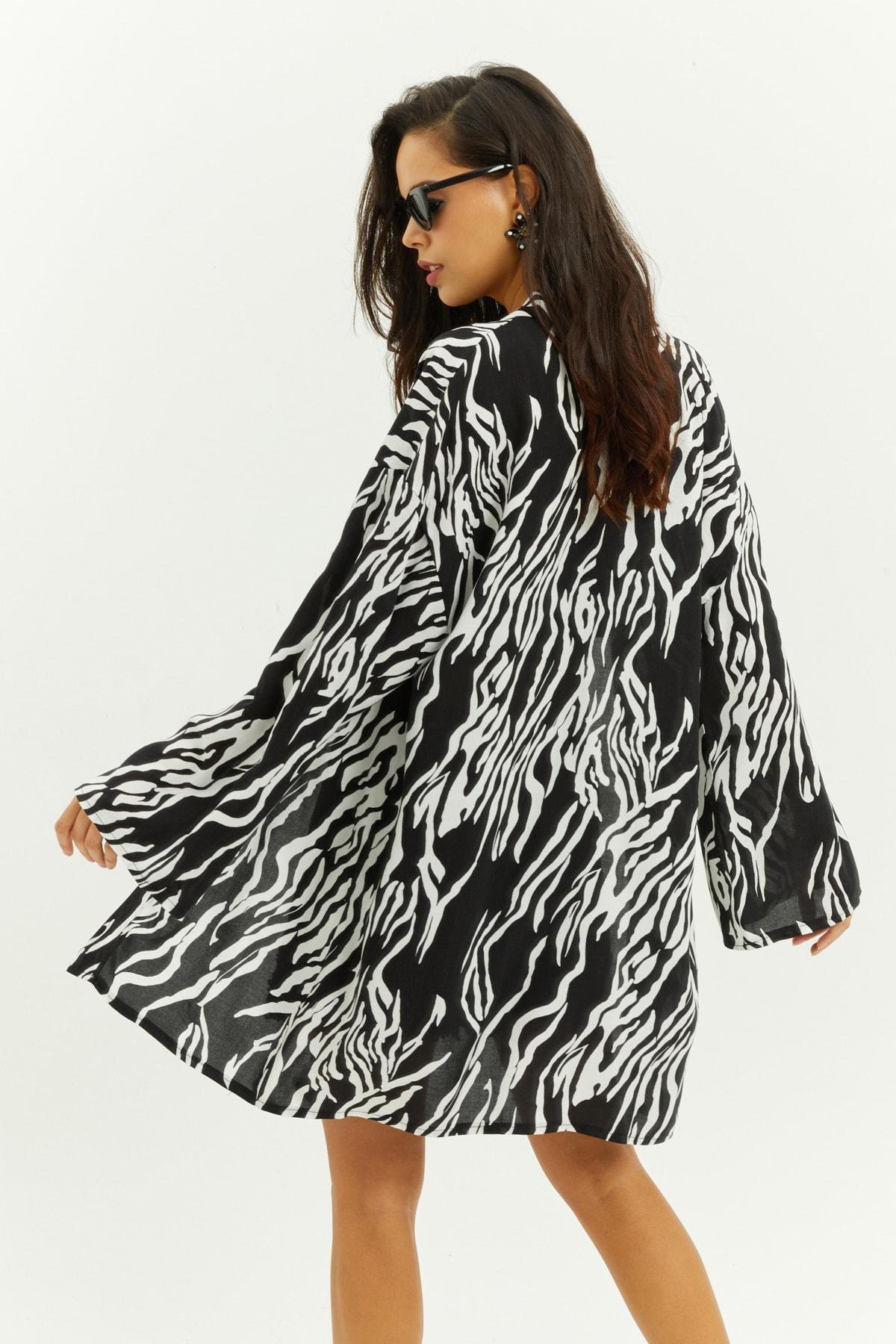 Graphic Basic Kimono, , large image number 0