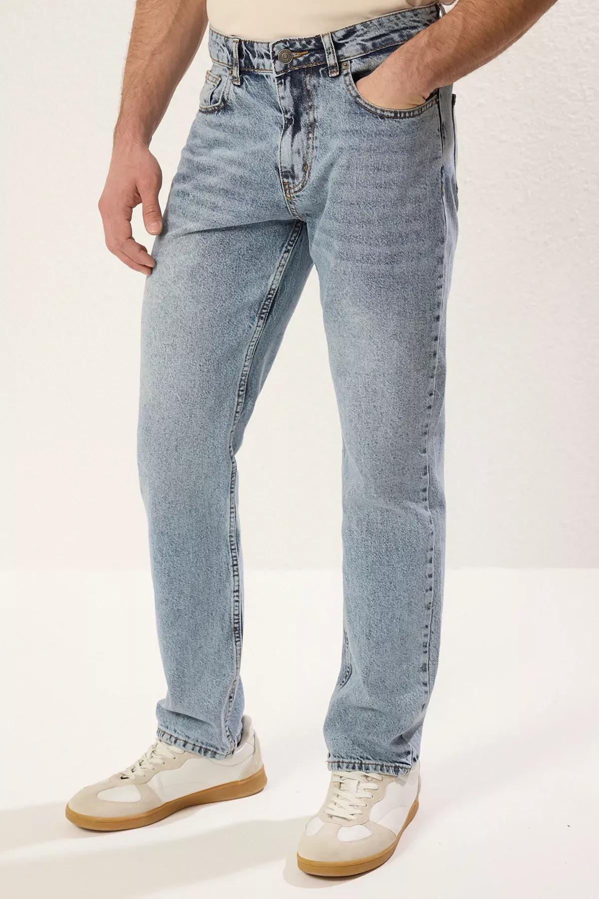 Blue Straight Fit Jeans, LIGHT BLUE, medium