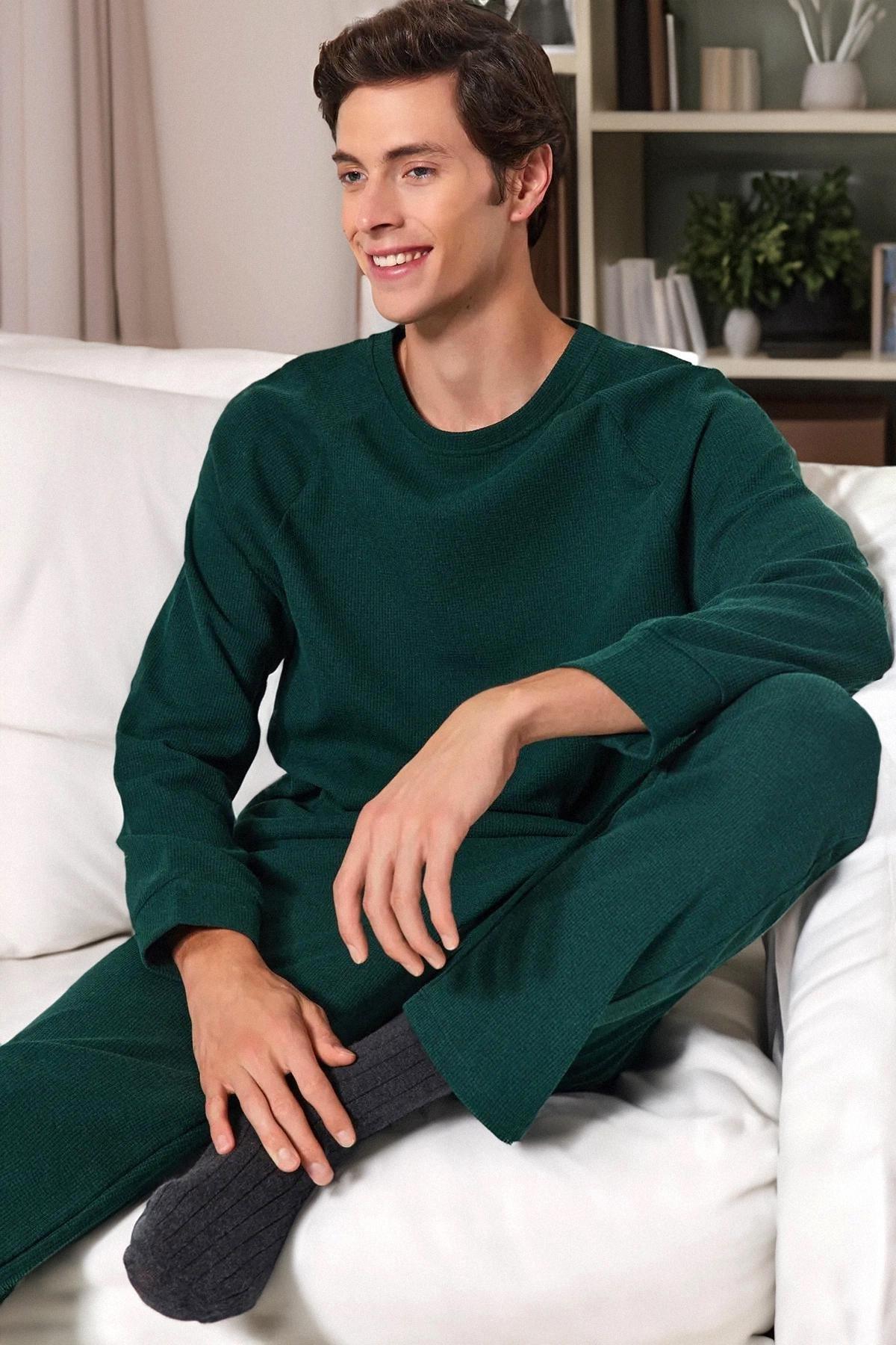 Green Regular Fit Waffle Knitted Pyjamas Set, , large image number 0