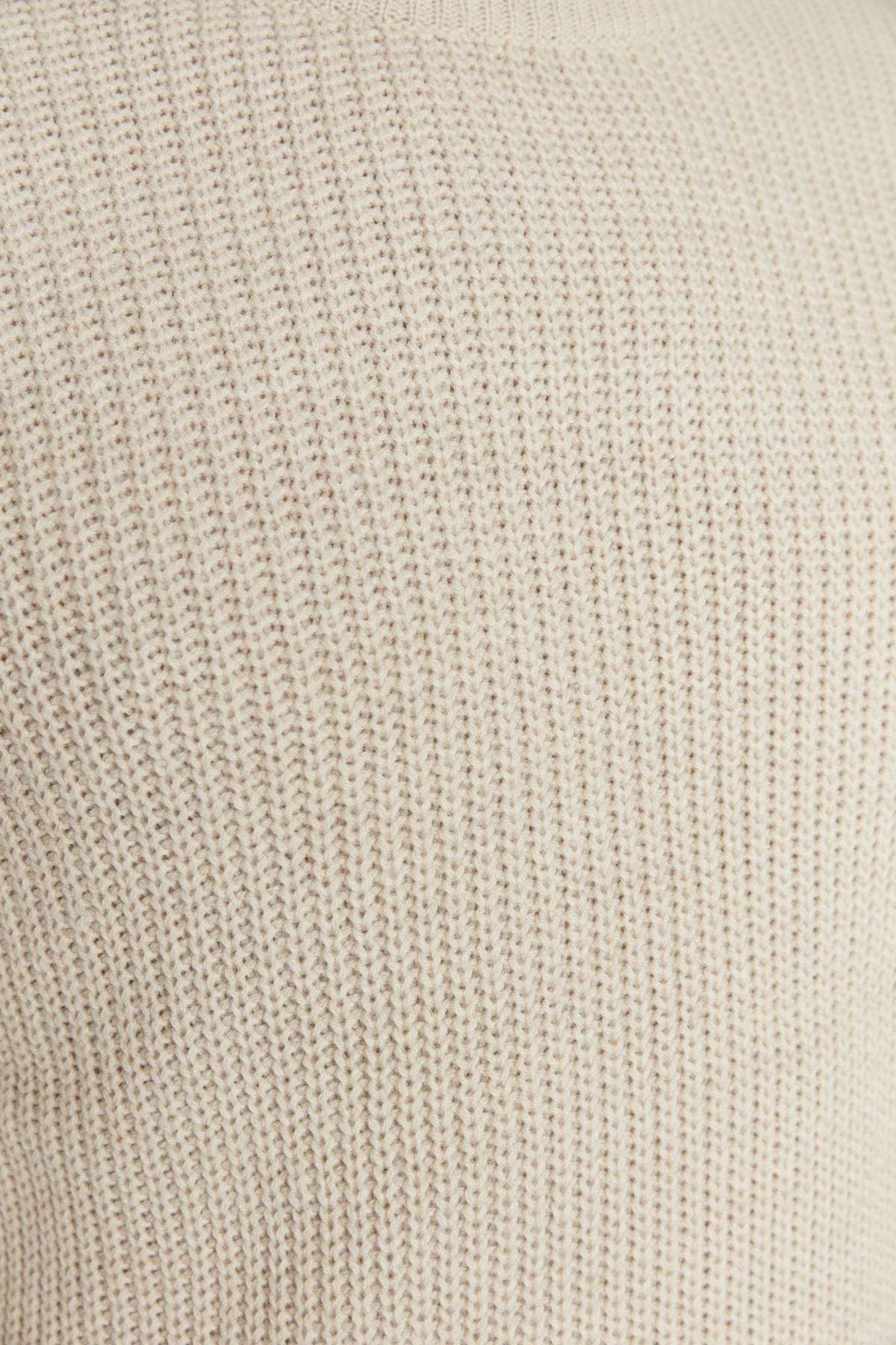 Beige Fitted Crew Neck Sweater, , large image number 3