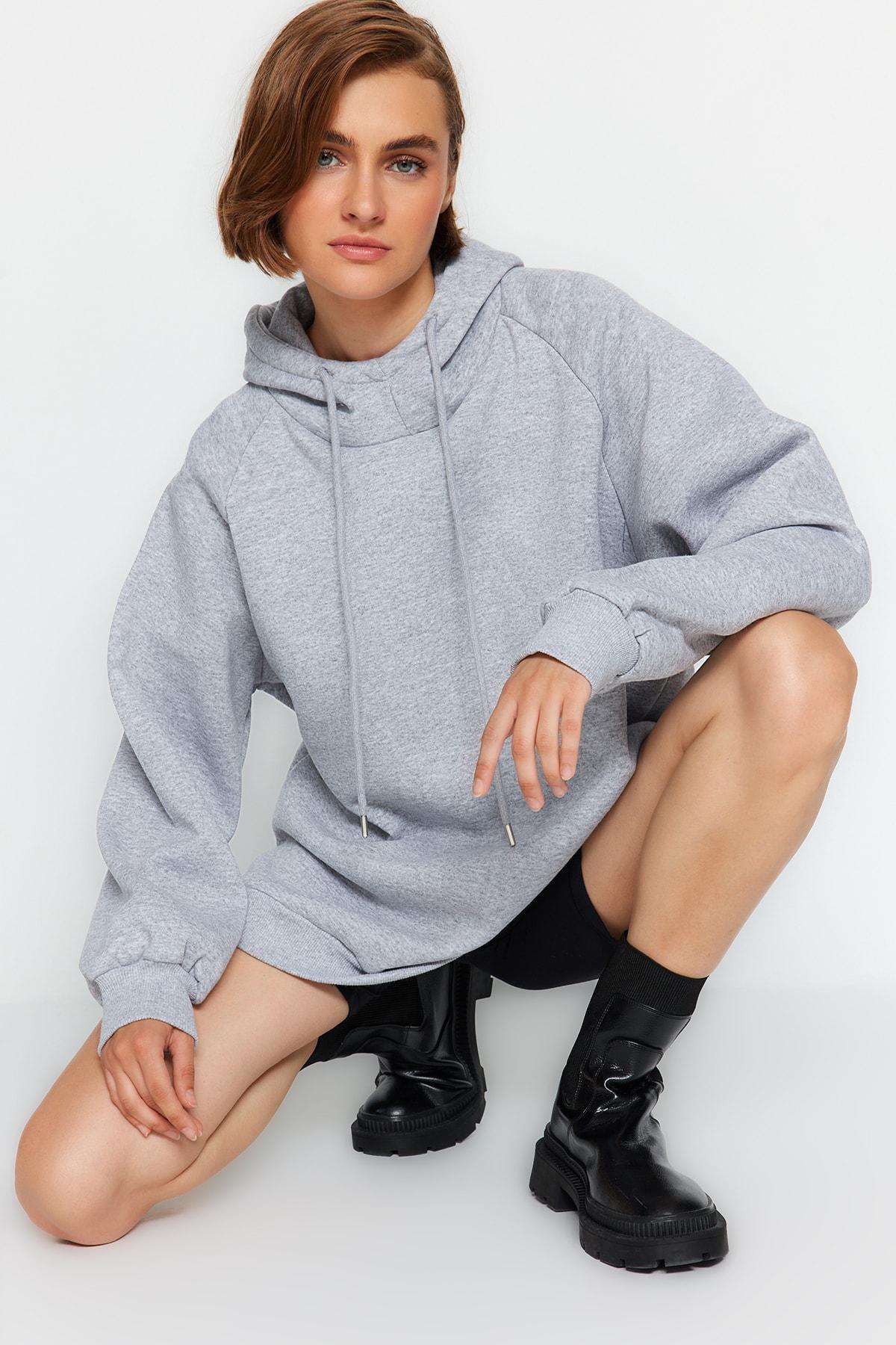 Trendyol - Gray Plain Hooded Sweatshirt