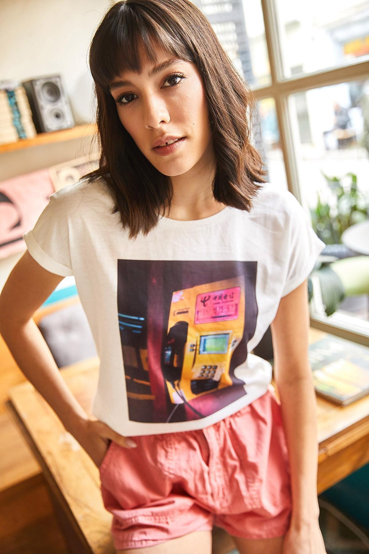Ecru Printed Knitted Bat T-Shirt, , large image number 1