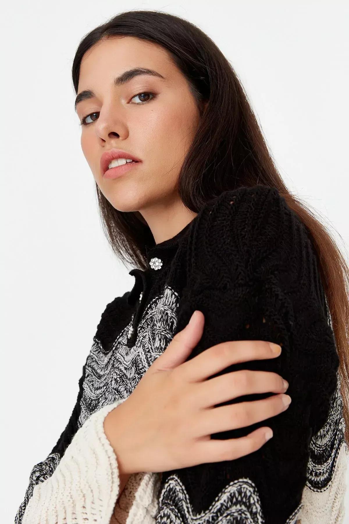 Black Polo Neck Colour block Sweater, Black, large image number 2