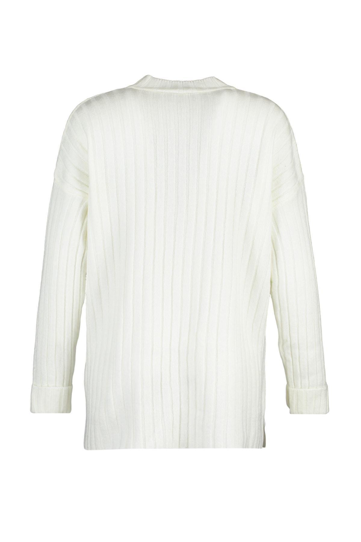 Ecru Standing Collar Sweater, , large image number 7