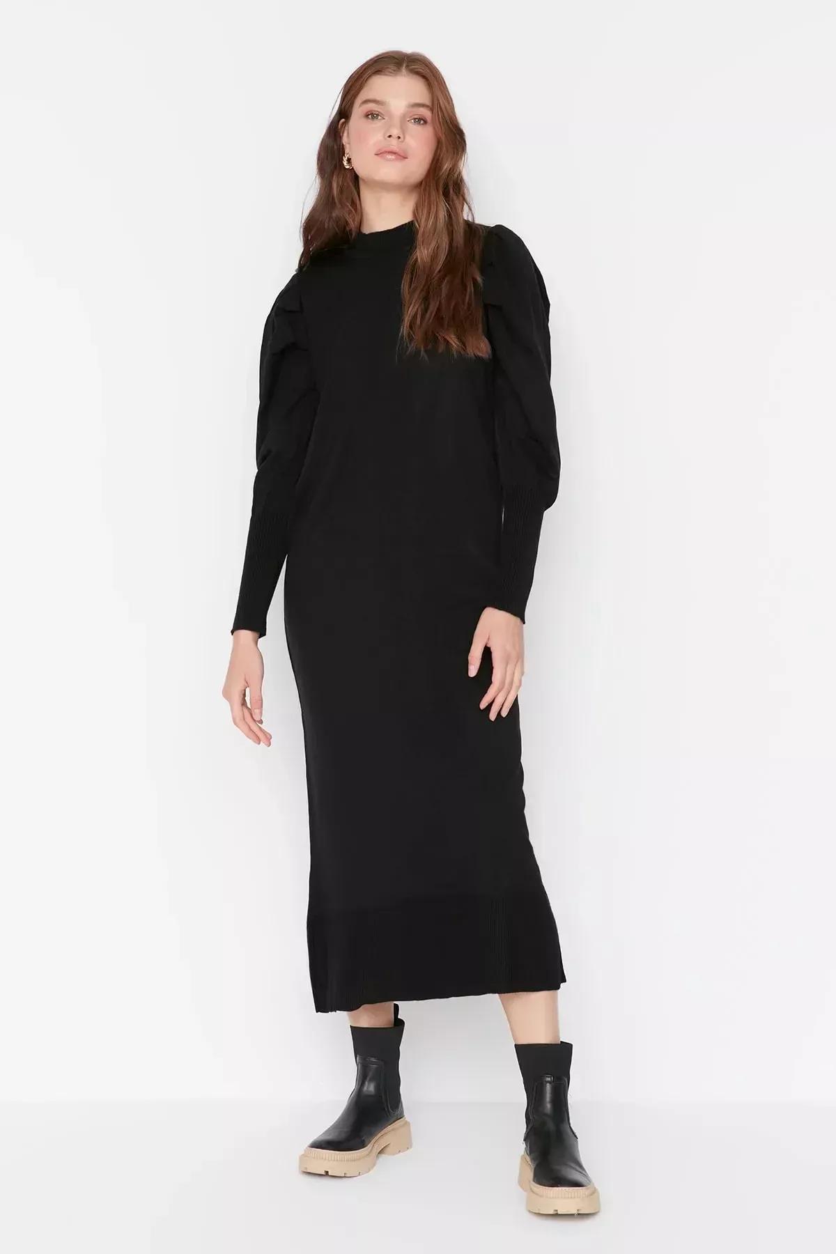 Black Crew Neck Shift Dress, Black, large image number 1