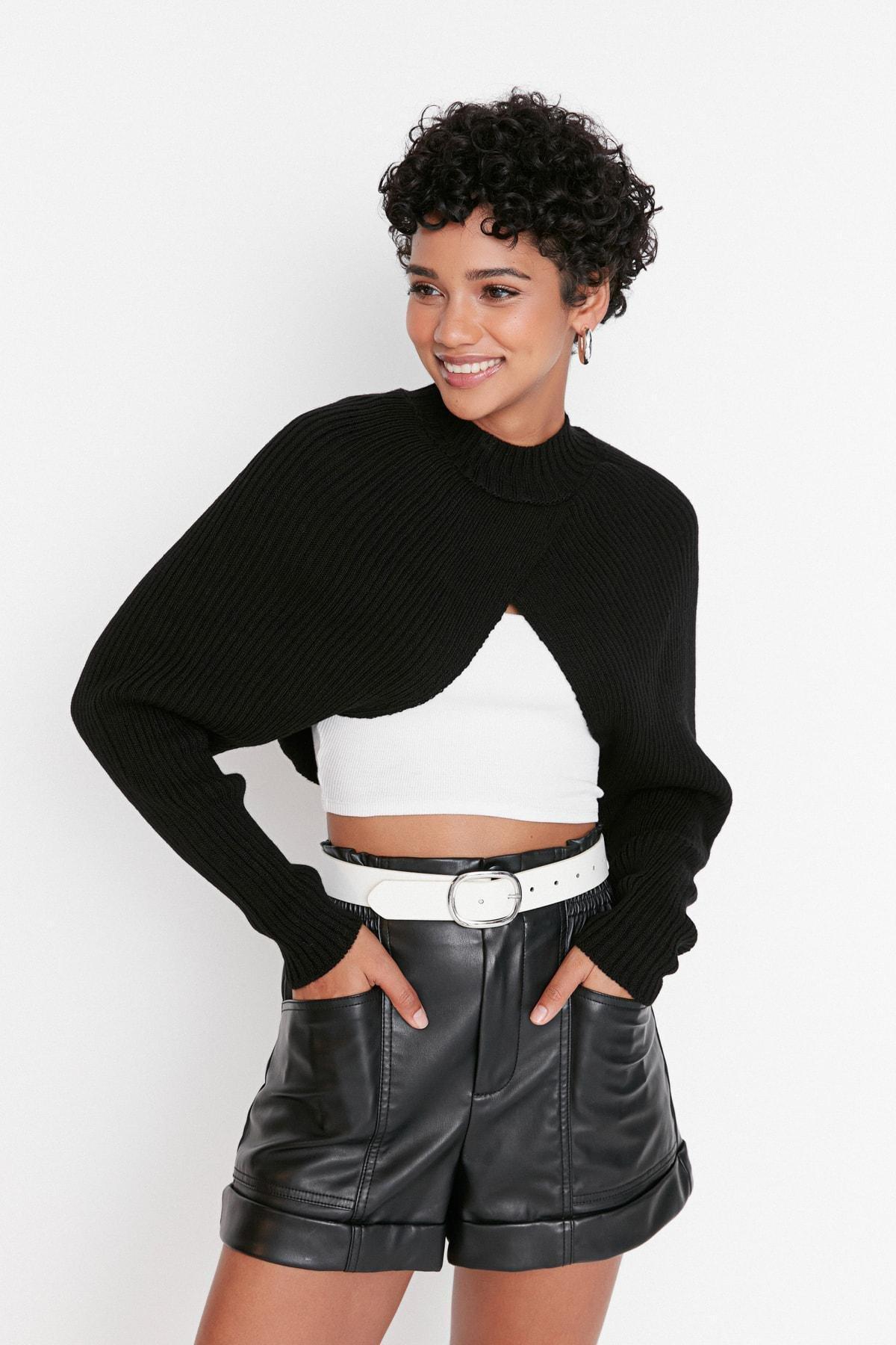 Trendyol - Black Standing Collar Raglan Sleeve Sweater