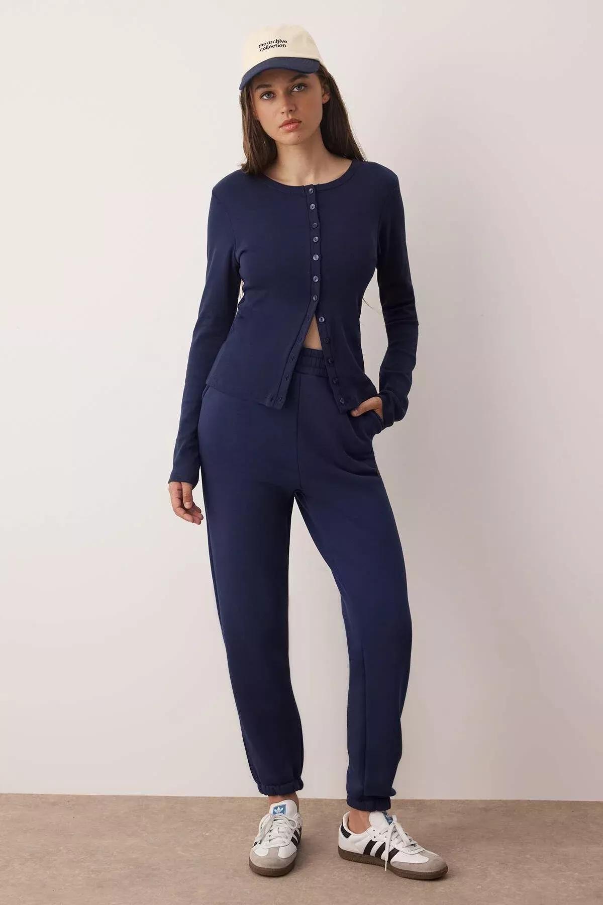 بنطال رياضي بقصة فضفاضة، كحلي, Dark blue, large image number 1