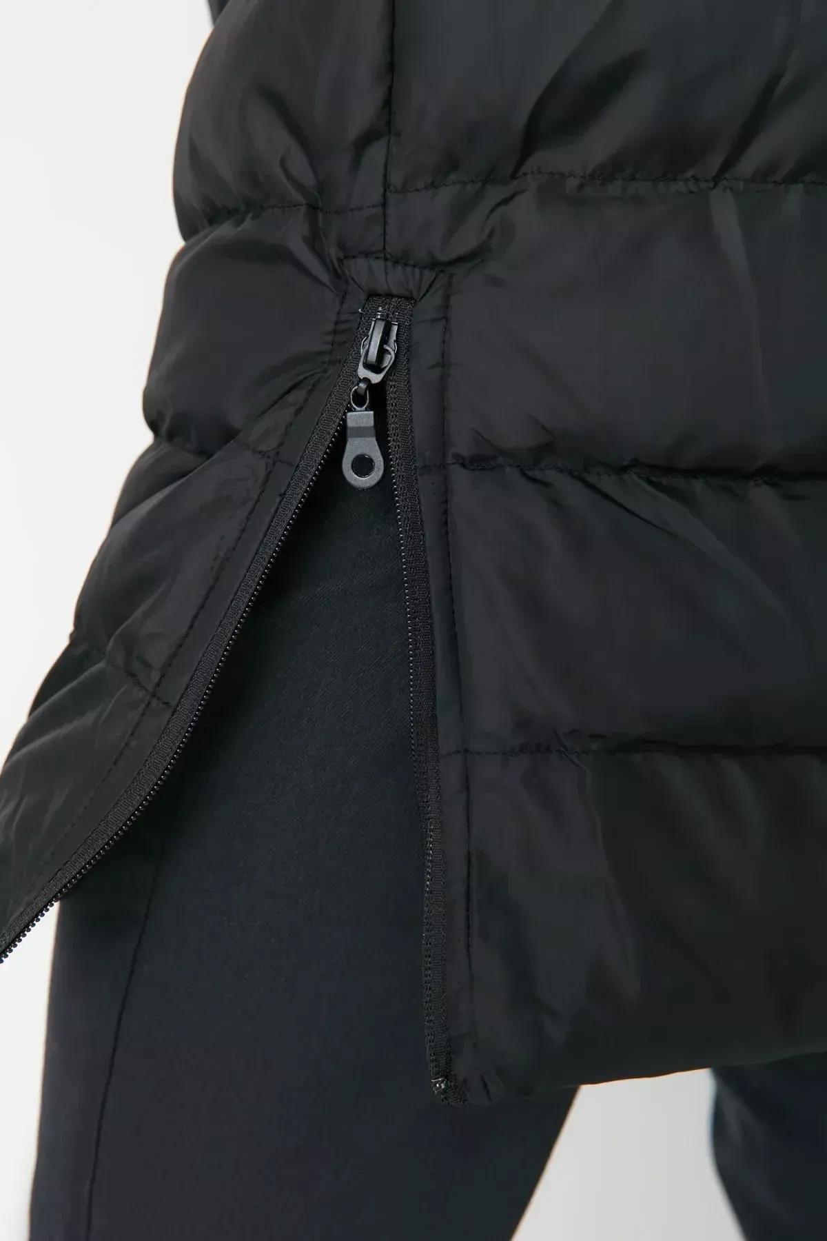 Black Puffer Jacket, , large image number 4