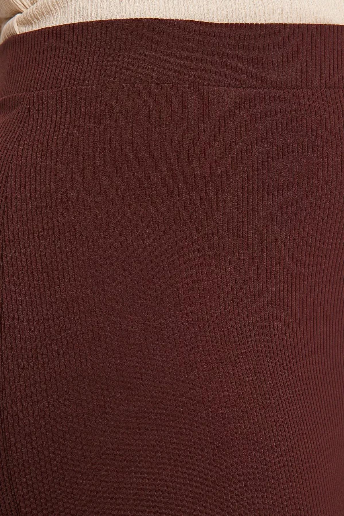 بنطال بقصة سليم فت بخصر مرتفع للمقاسات الكبيرة، بني, Brown, large image number 5