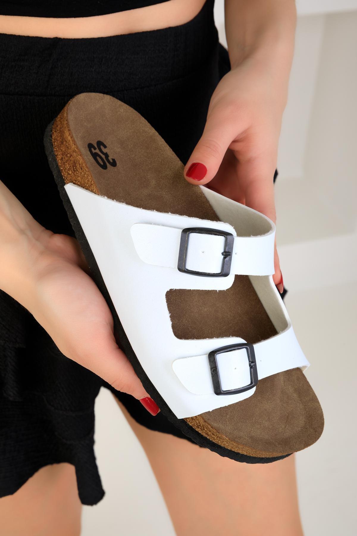 White Belted Flat Sandals, , large image number 3