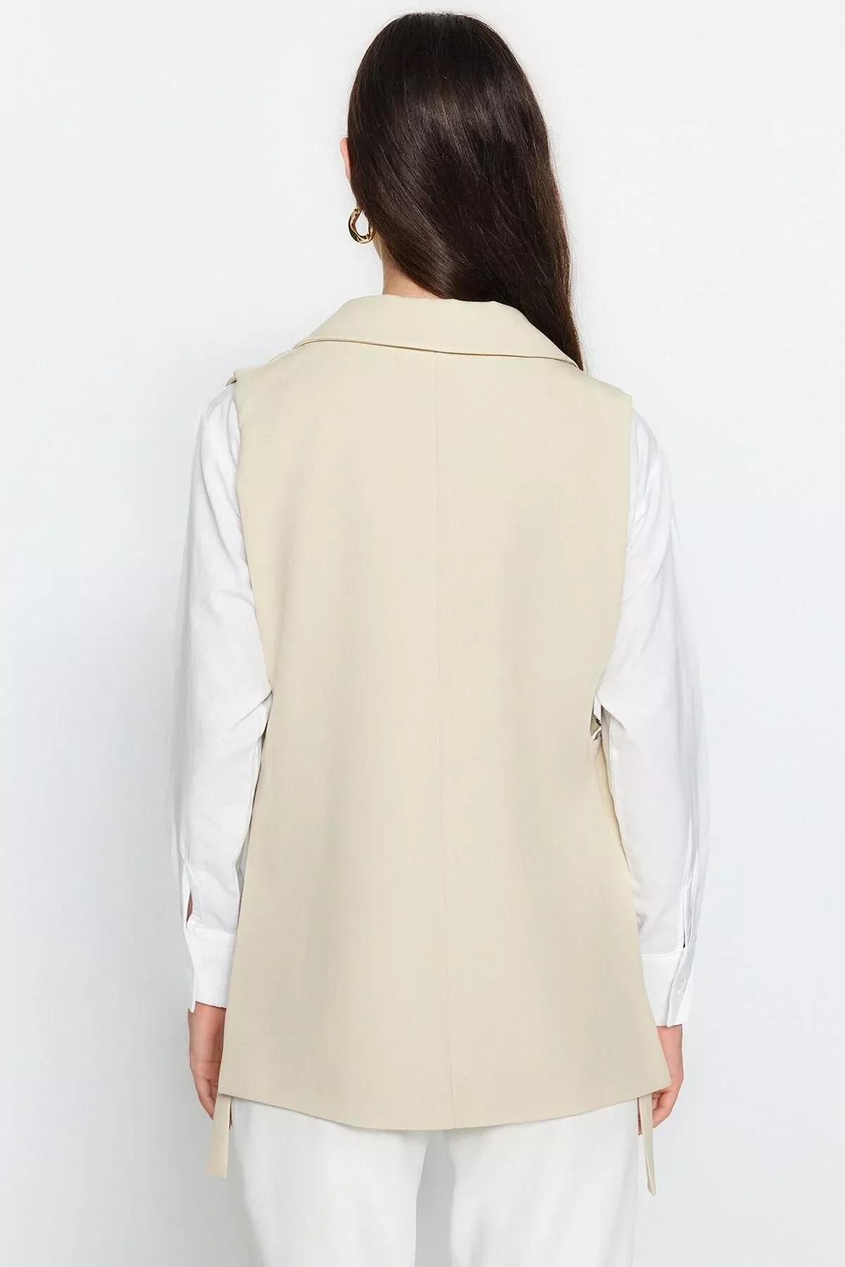 Trendyol - Beige Lapel Collar Fitted Vest