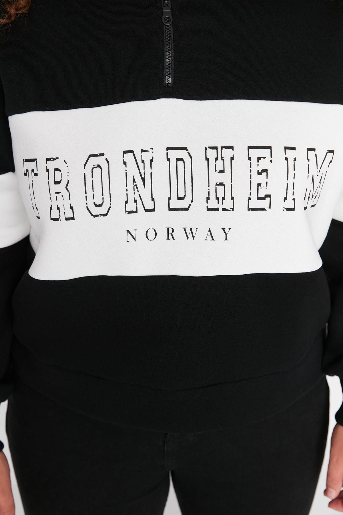 Trendyol - Black Standing Collar Plus Size Sweatshirt