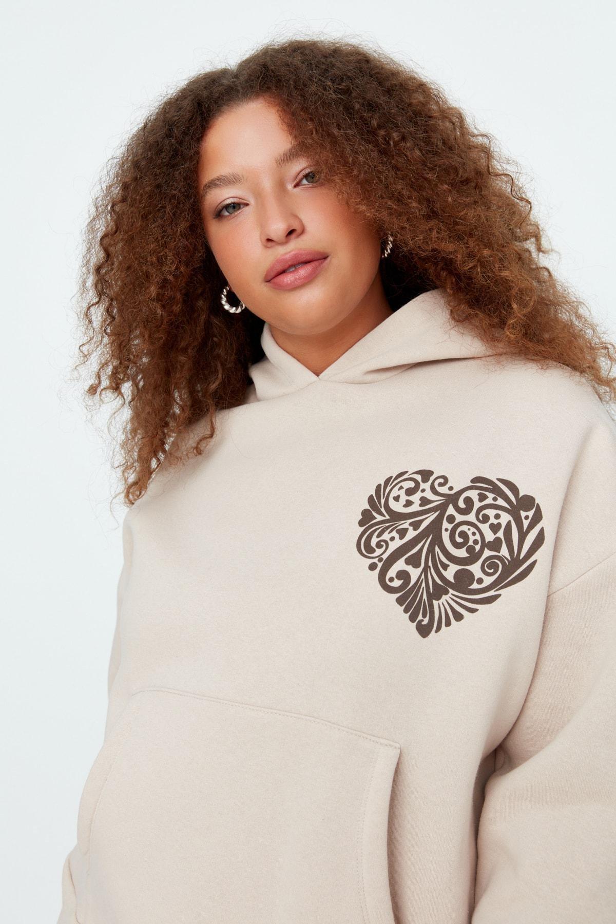 Beige Graphic Hooded Plus Size Sweatshirt, Beige, large image number 2
