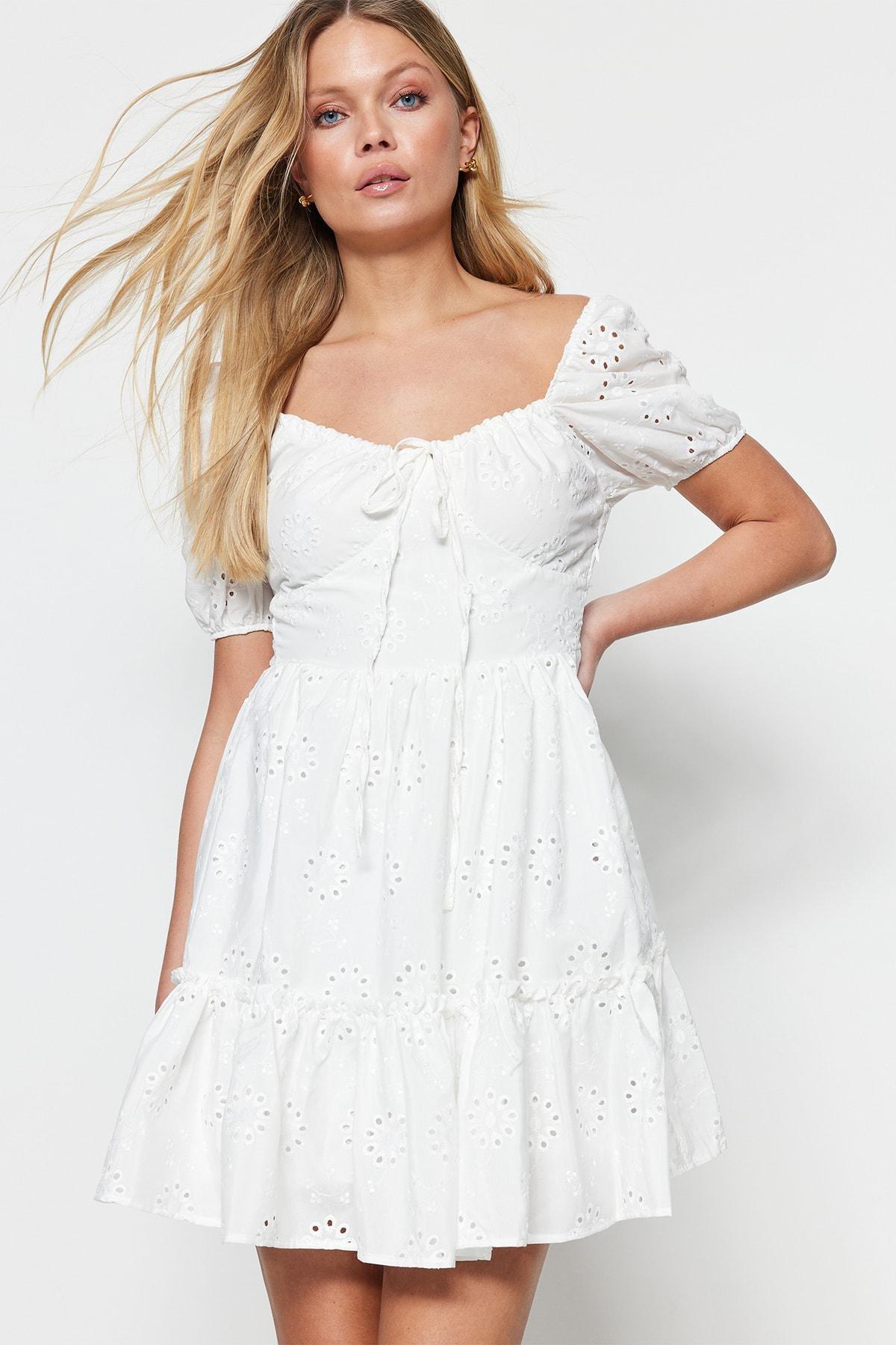 White A-Line U-Neck Dress, , large image number 5