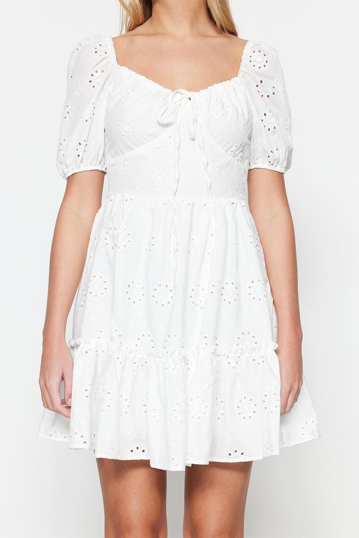 White A-Line U-Neck Dress, , large image number 7