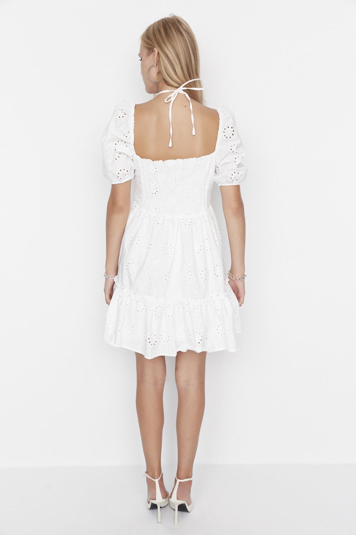 White A-Line U-Neck Dress, , large image number 8