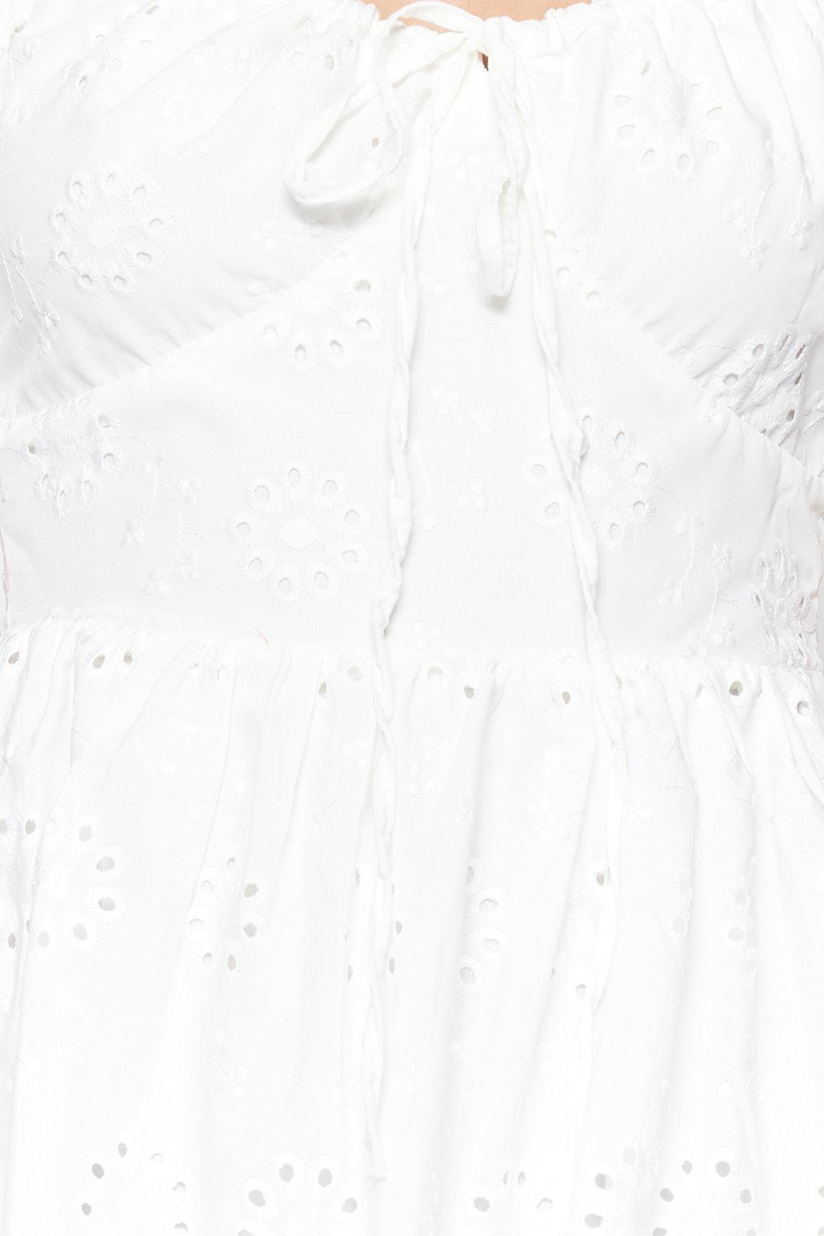 White A-Line U-Neck Dress, , large image number 9