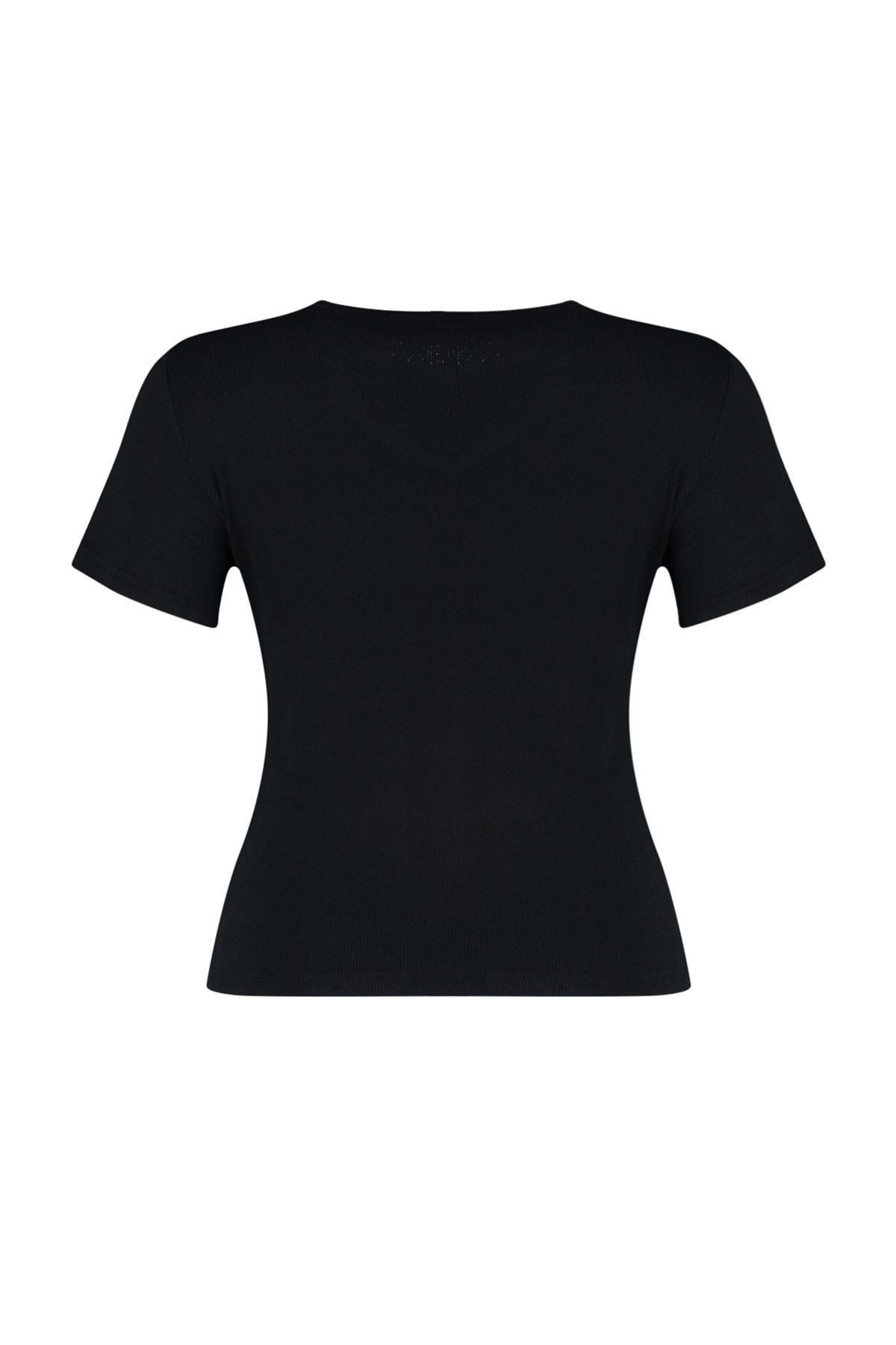 Trendyol - Black Cut-Out Plus Size Blouse