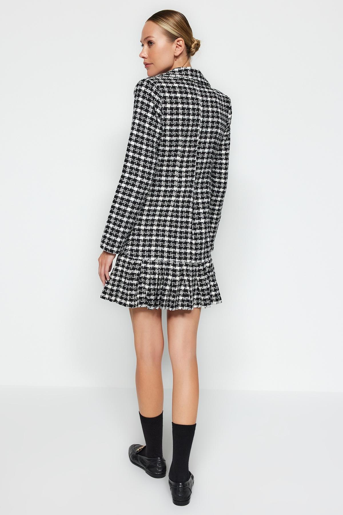 Black Buttoned Ruffled Knit Dress, BLACK, large image number 4