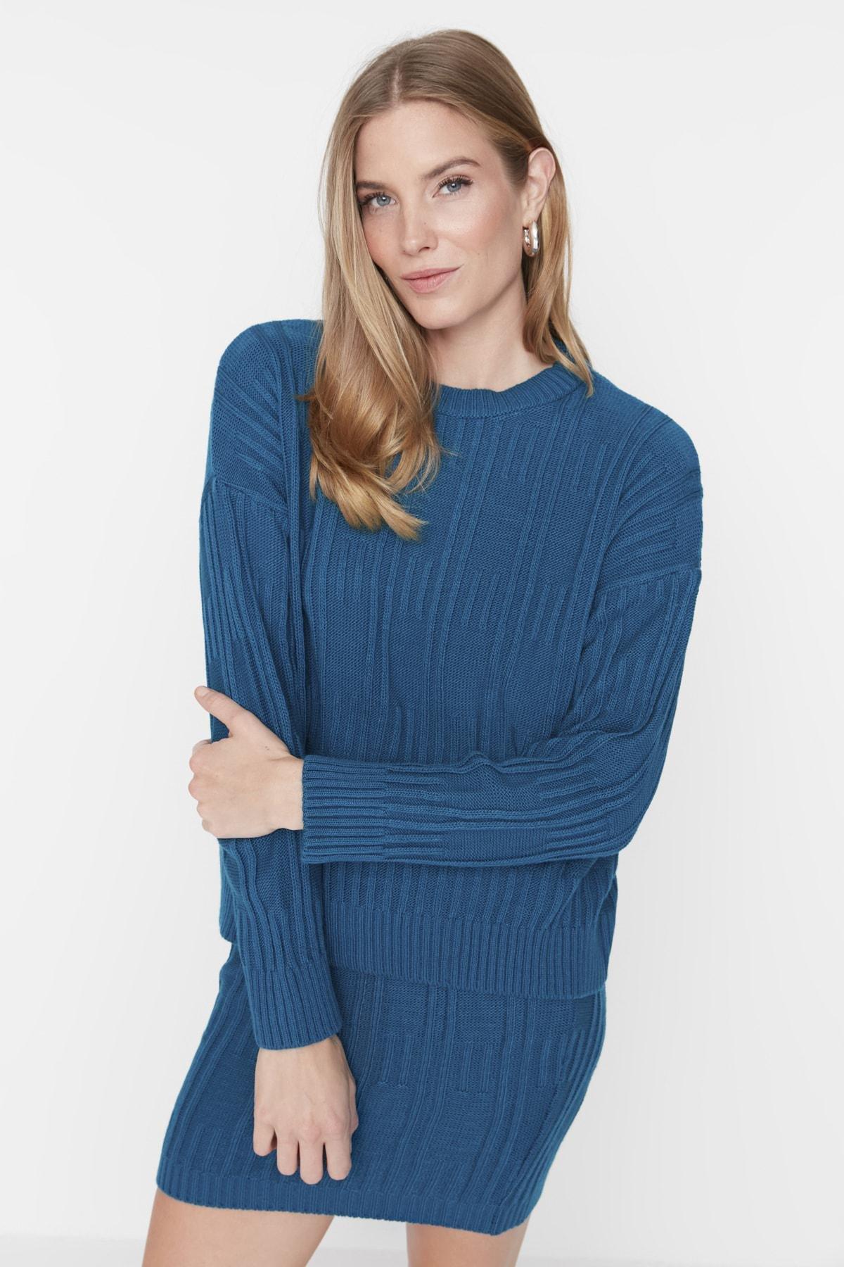 Blue Knitted Crew Neck Co-Ord Set, , large image number 2