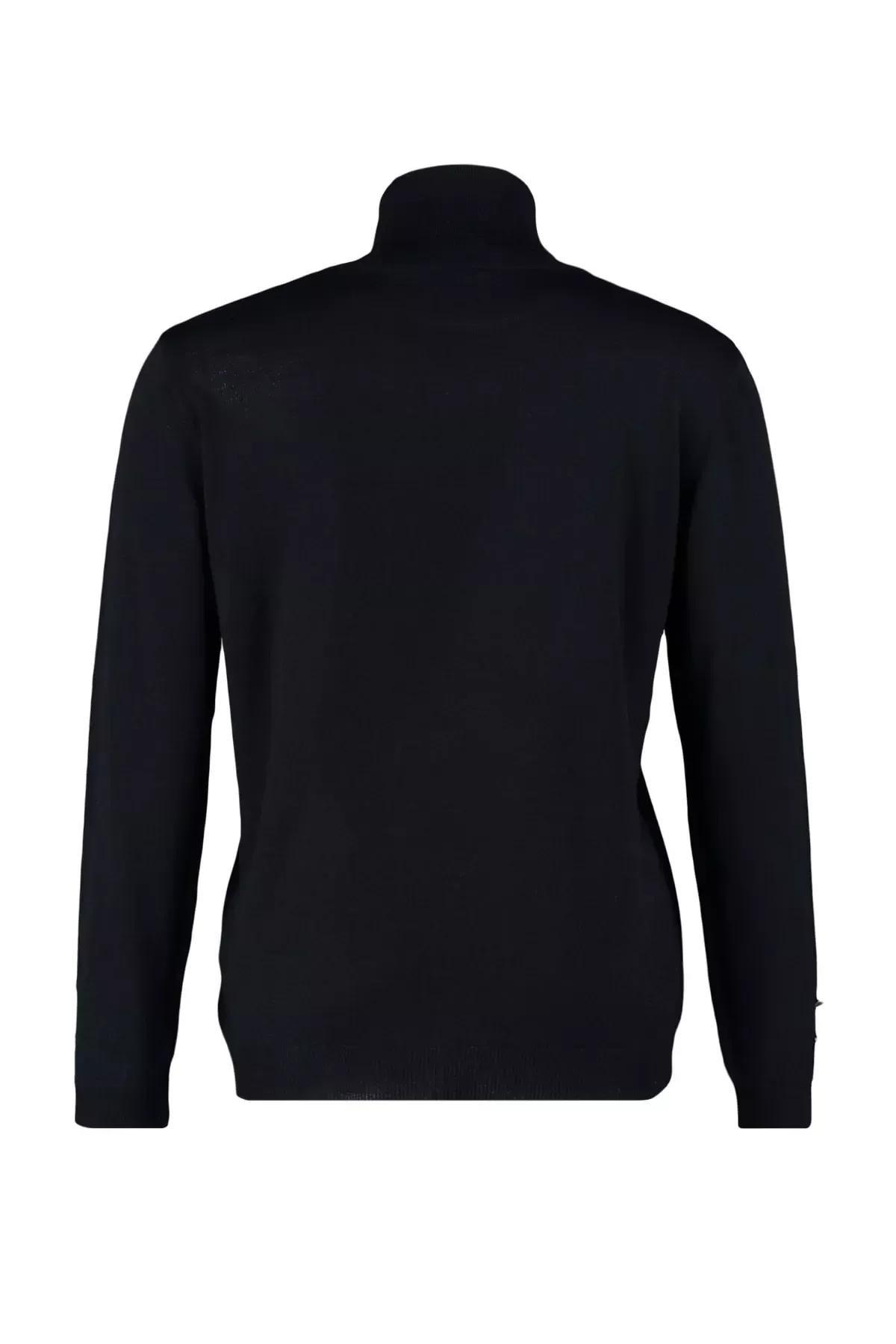 Black Relaxed Turtleneck Plus Size Sweater, Black, large image number 5