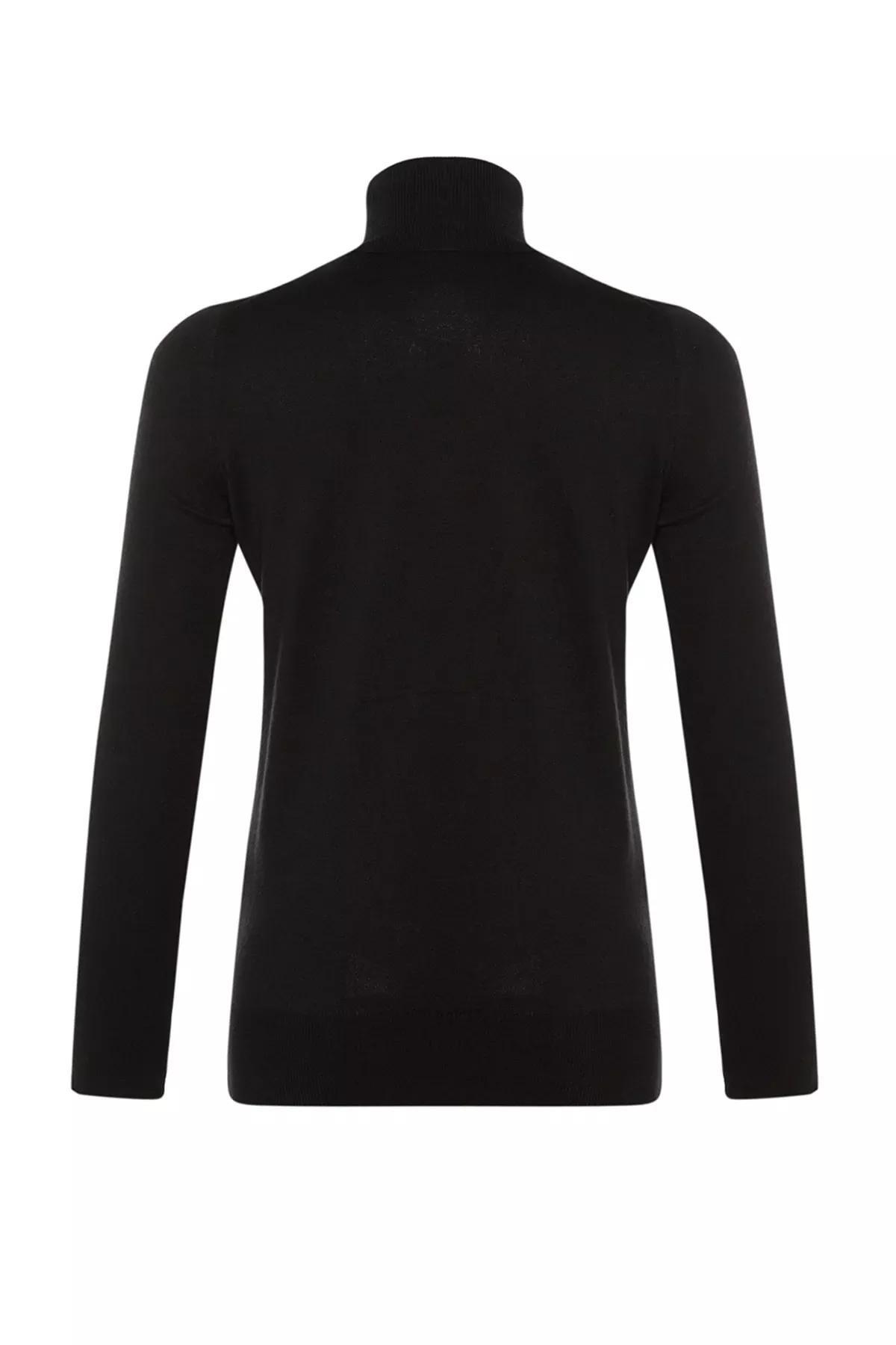 Black Turtleneck Slim Sweater, , large image number 5