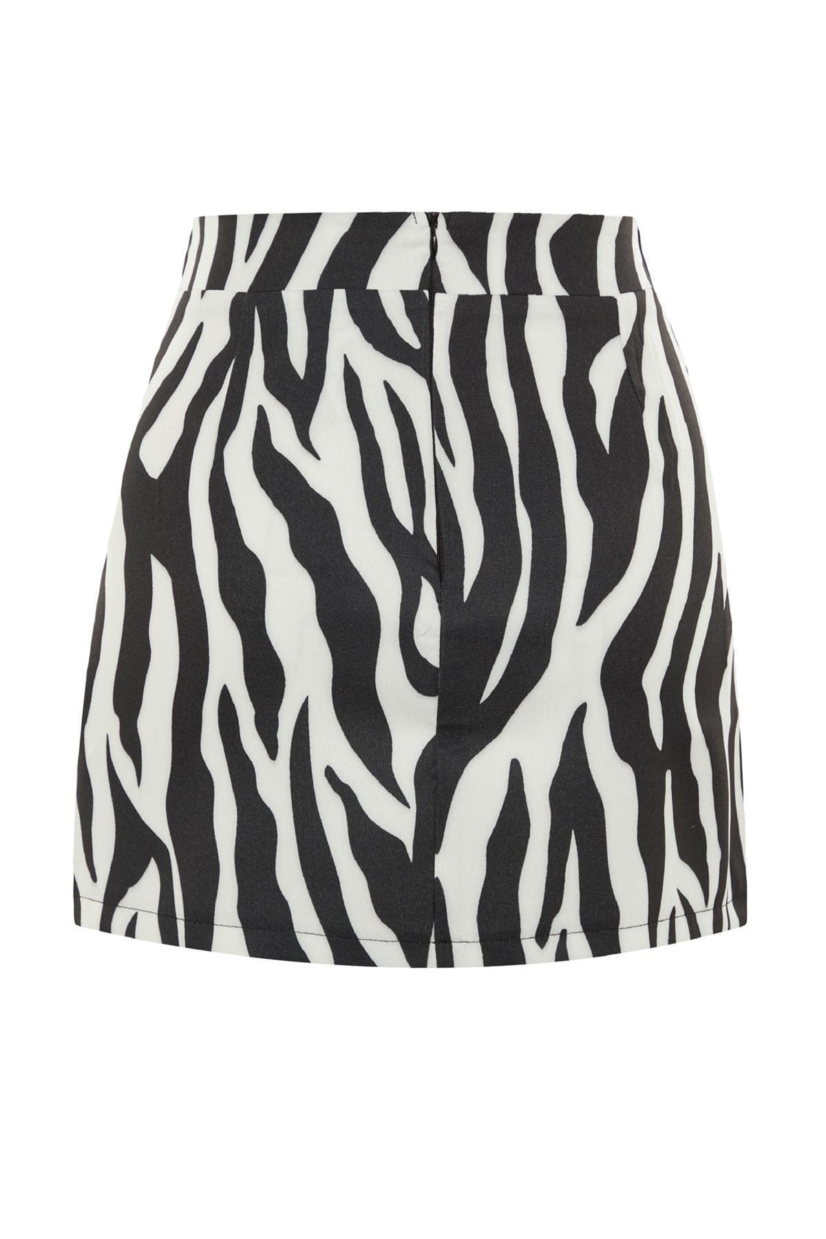 Trendyol - Black Animal Print Mini Skirt