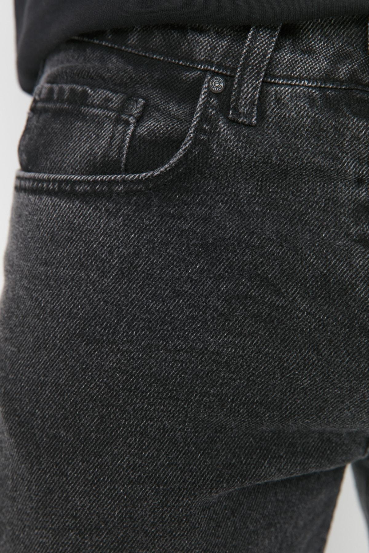 Black Denim Carrot Jeans, , large image number 4
